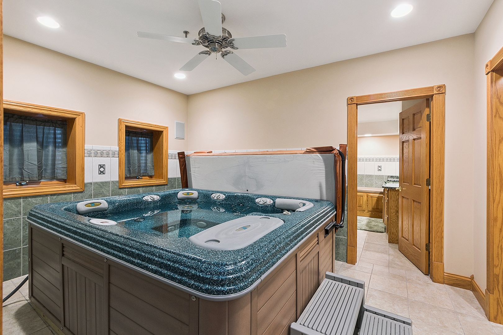 Orland Park, Illinois, 60467, United States, 5 Bedrooms Bedrooms, ,6 BathroomsBathrooms,Residential,For Sale,1976652