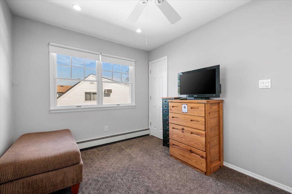 Bethpage, New York, 11714, United States, 3 Bedrooms Bedrooms, ,2 BathroomsBathrooms,Residential,For Sale,1916288