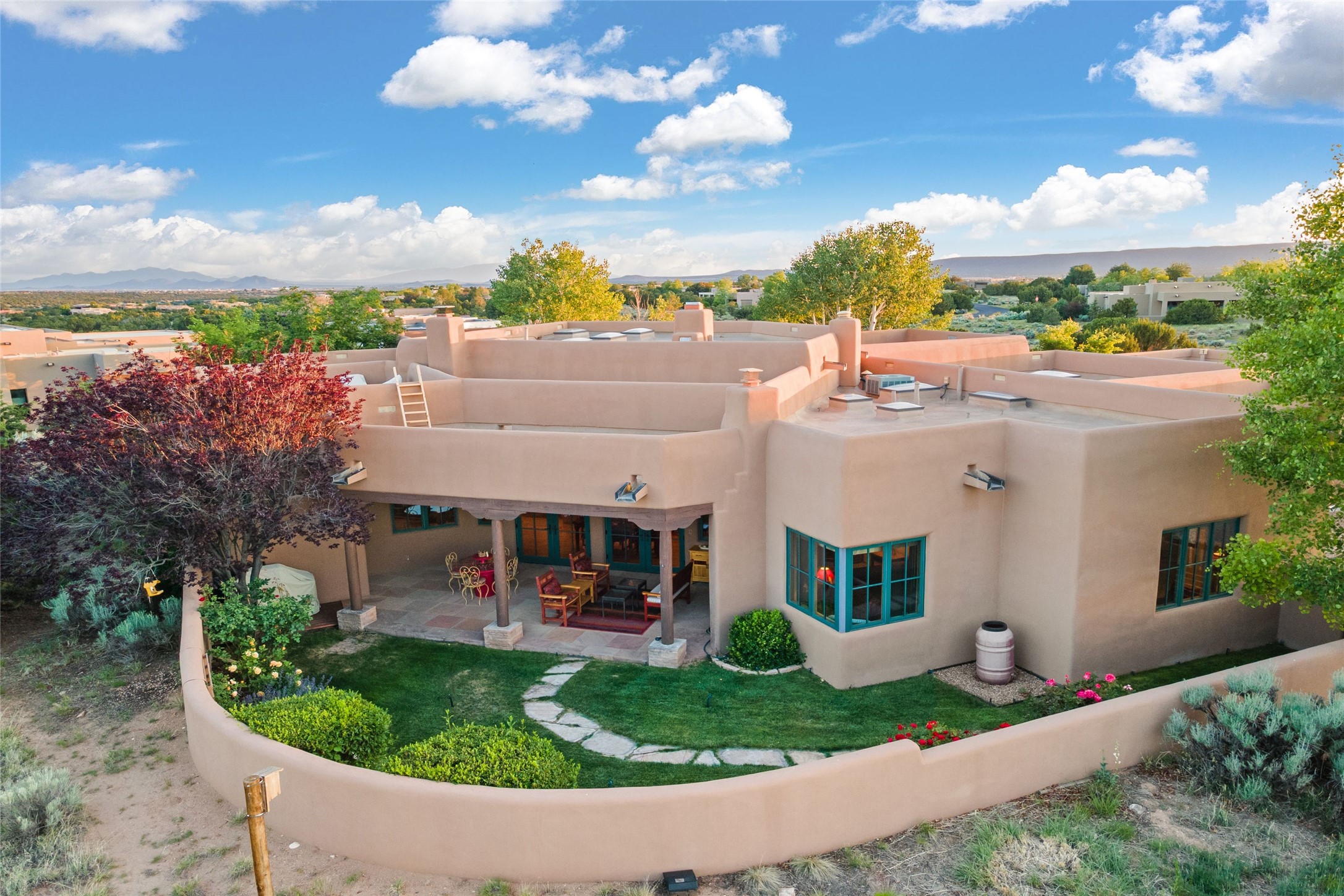  32 Sierra Rosa - 物件實景