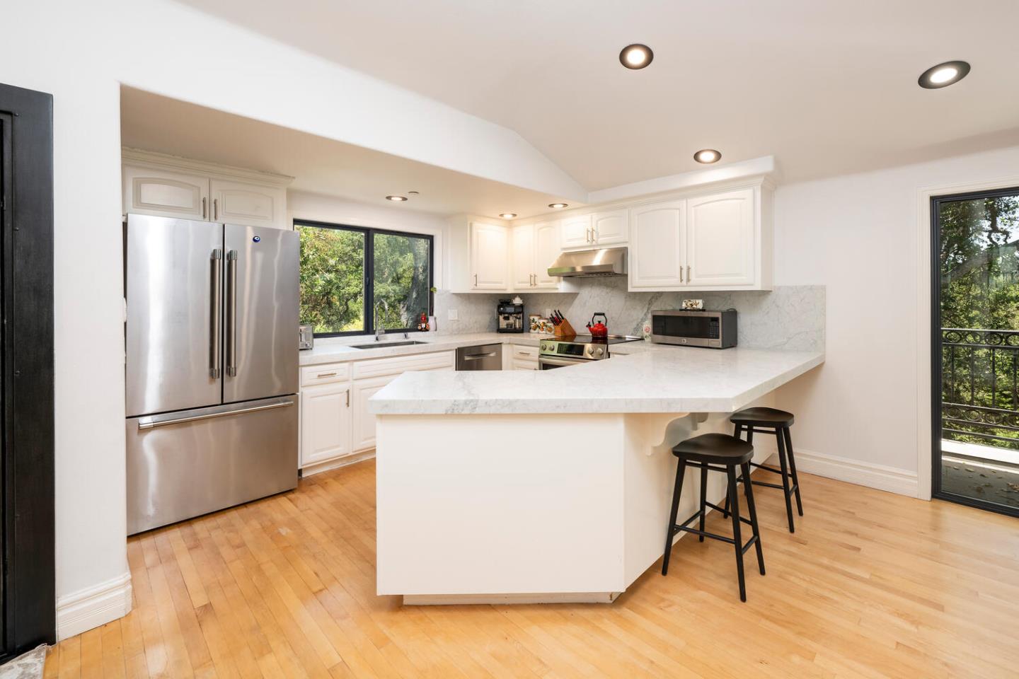 Woodside, California, 94062, United States, 4 Bedrooms Bedrooms, ,5 BathroomsBathrooms,Residential,For Sale,1911860