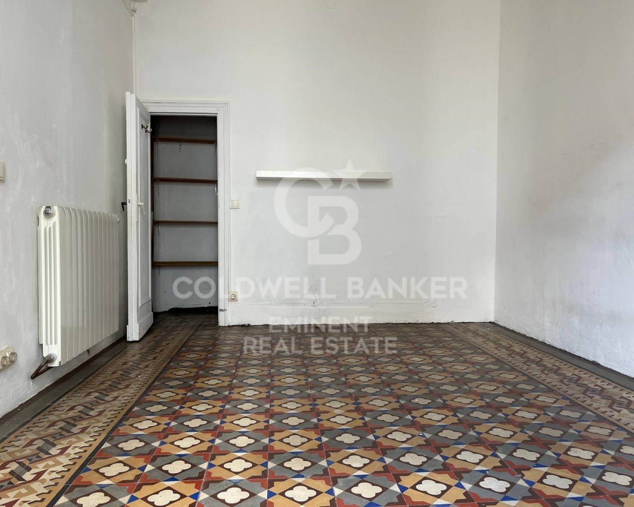 Barcelona, Catalonia, ES, 4 Bedrooms Bedrooms, ,2 BathroomsBathrooms,Residential,For Sale,1828106