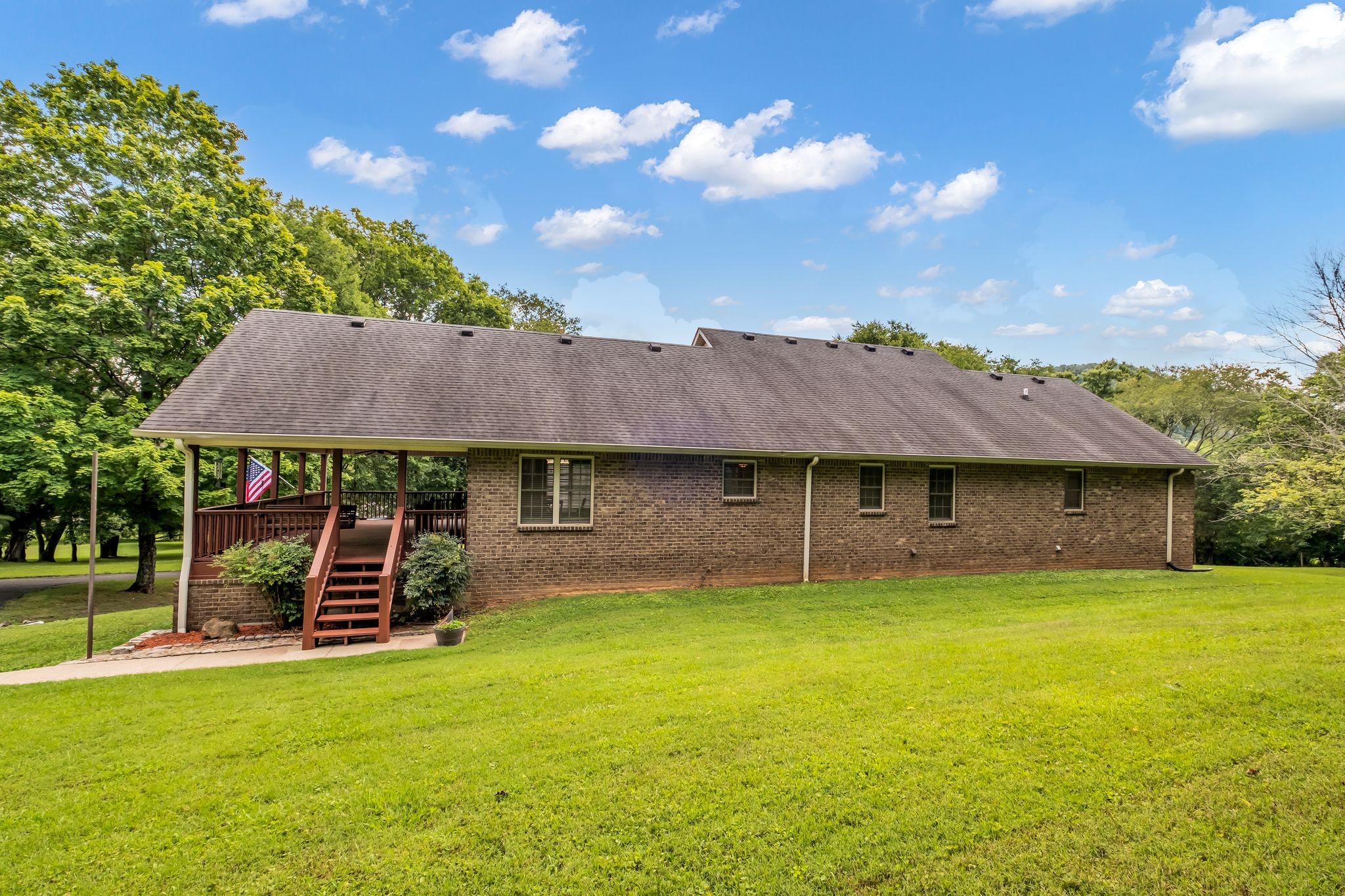 Whites Creek, Tennessee, 37189, United States, 3 Bedrooms Bedrooms, ,3 BathroomsBathrooms,Residential,For Sale,1895173