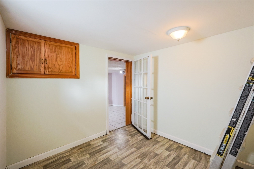 Fall River, Massachusetts, 02720, United States, 6 Bedrooms Bedrooms, ,3 BathroomsBathrooms,Residential,For Sale,1992574