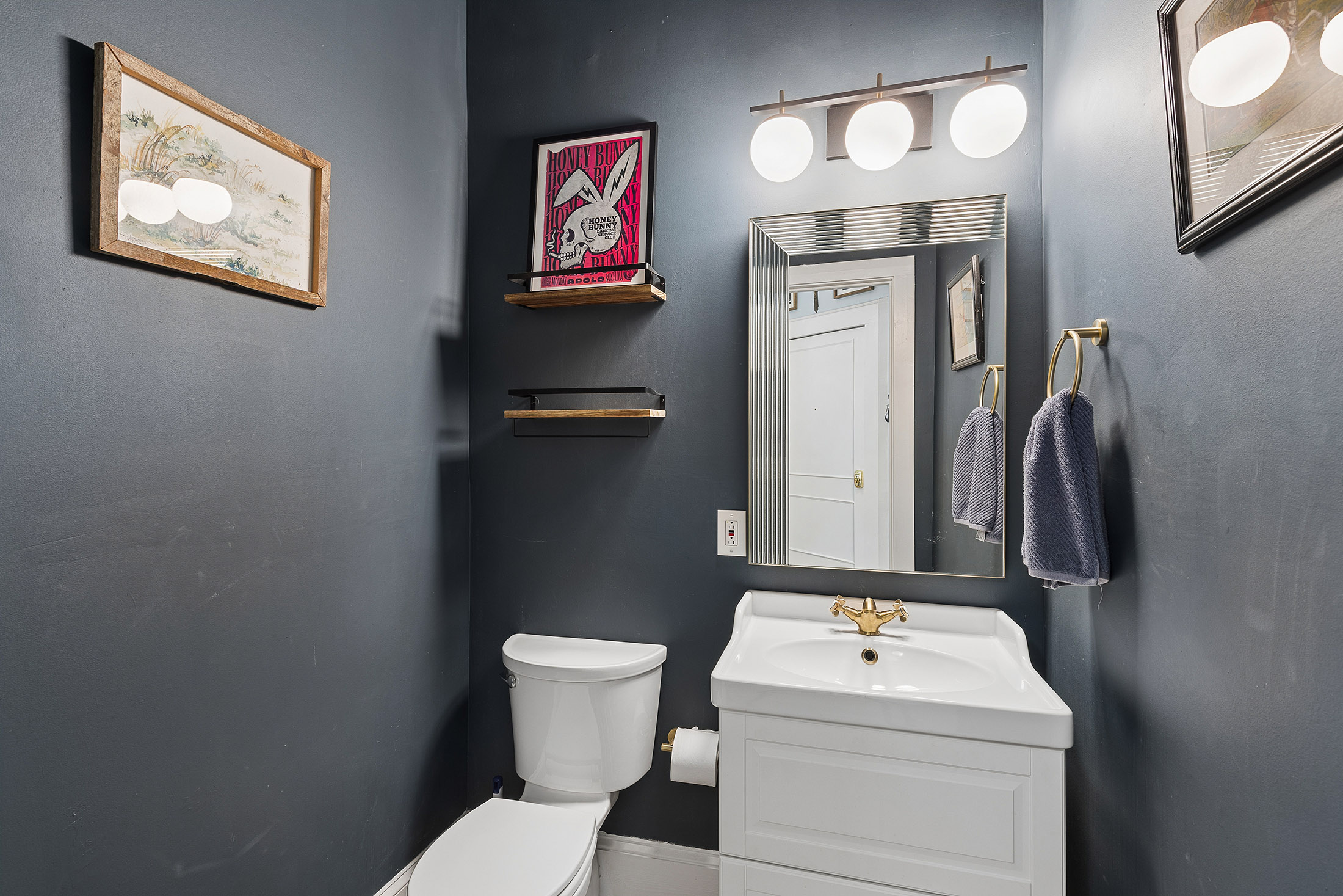  Top-Floor, End-Unit Condo in Historic Midtown Building - 物件實景