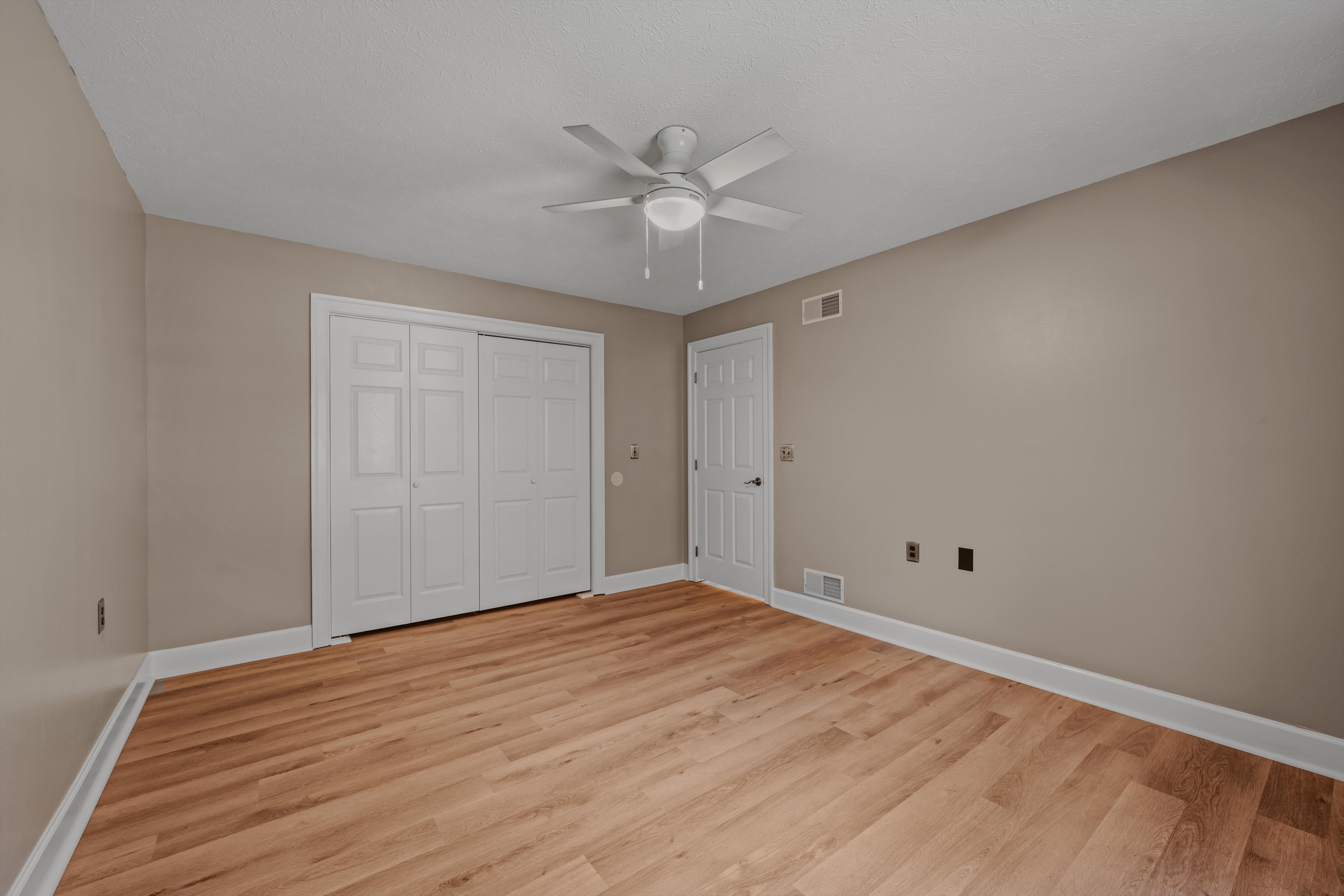 Martinsburg, West Virginia, 25403, United States, 3 Bedrooms Bedrooms, ,Residential,For Sale,1998035