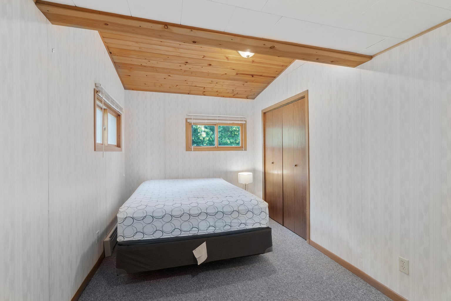 Sturgeon Bay, Wisconsin, 54235, United States, 5 Bedrooms Bedrooms, ,3 BathroomsBathrooms,Residential,For Sale,1923516