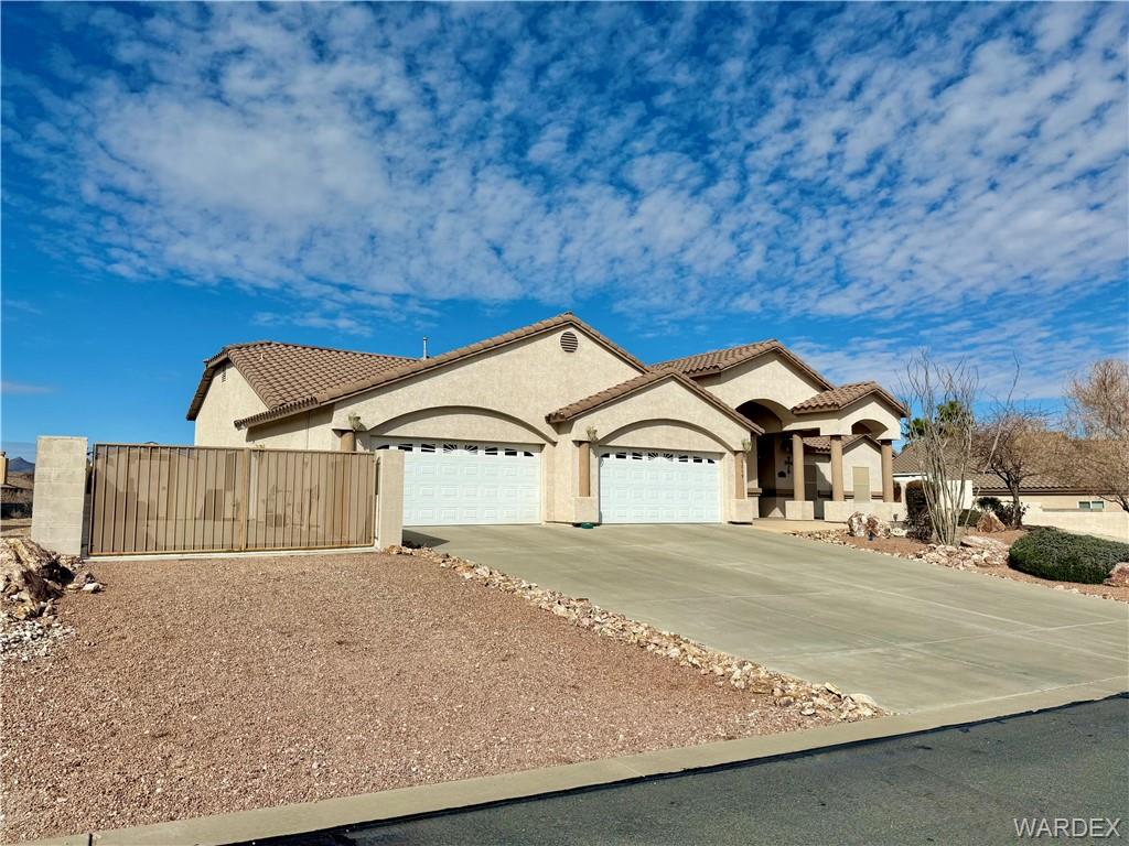 Kingman, Arizona, 86401, United States, 4 Bedrooms Bedrooms, ,2 BathroomsBathrooms,Residential,For Sale,2013264
