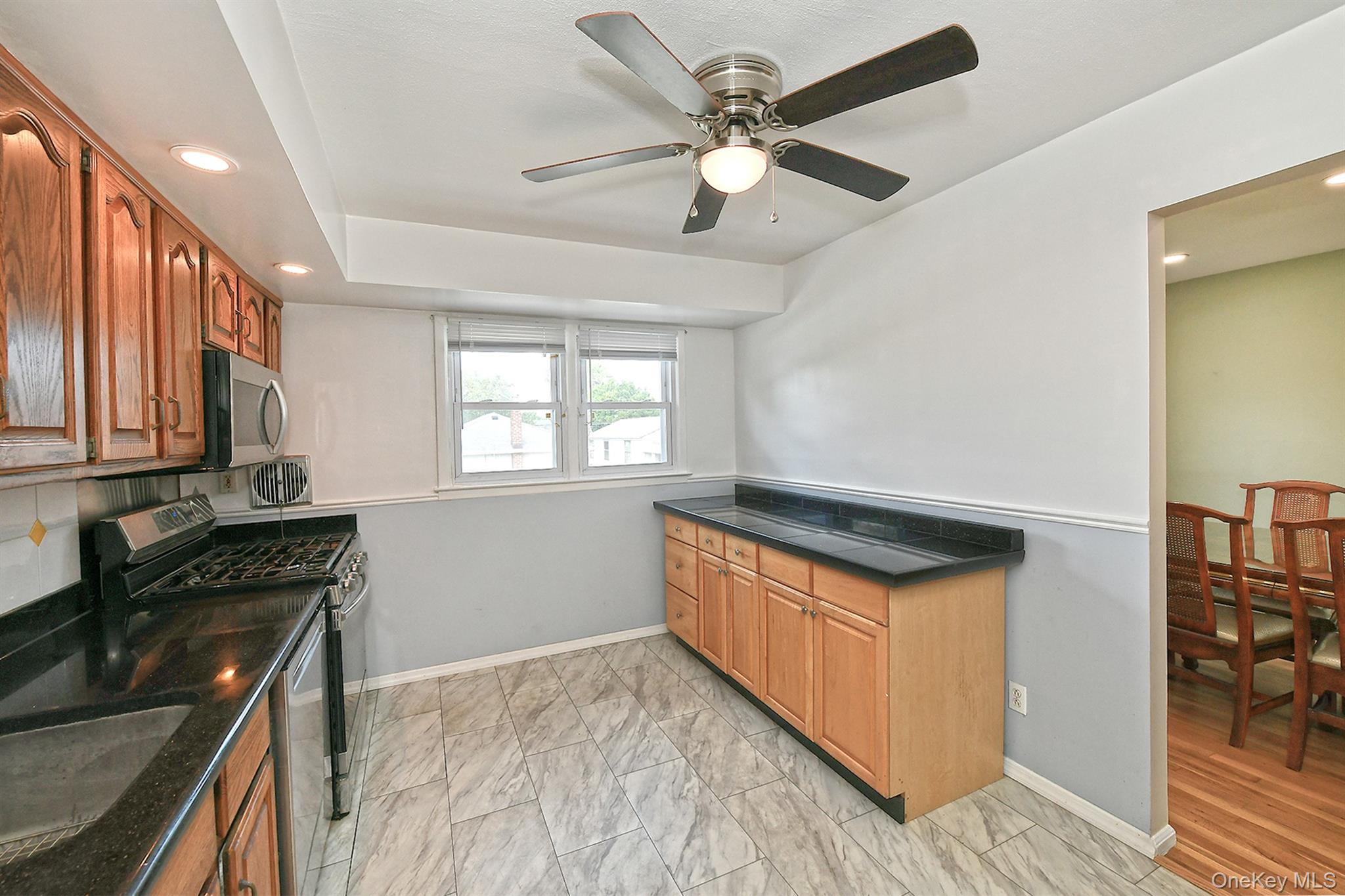 Hicksville, New York, 11801, United States, 3 Bedrooms Bedrooms, ,3 BathroomsBathrooms,Residential,For Sale,1932624