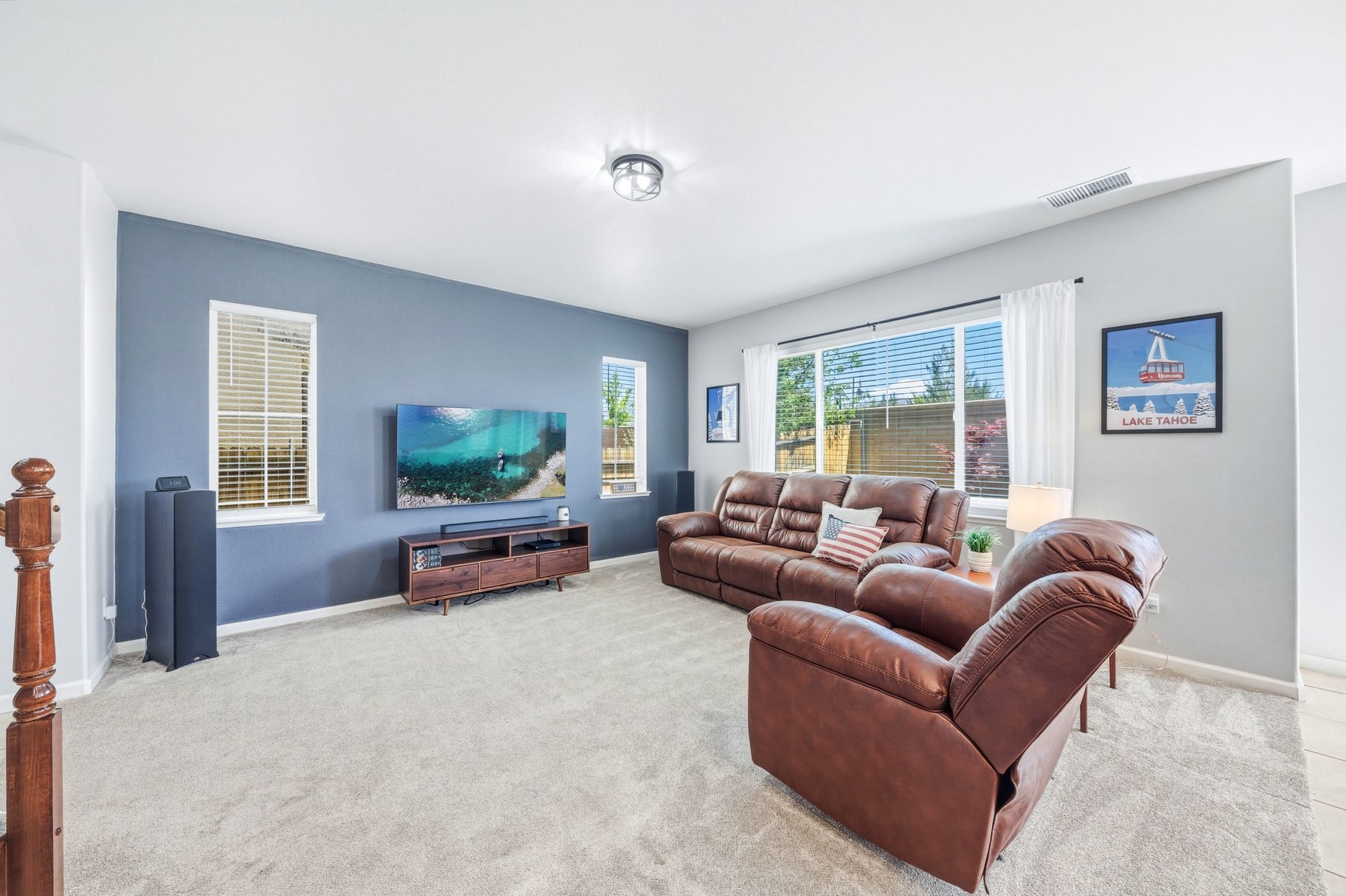  Turn-Key Home Close to Parks, Shopping & Trails - 物件實景