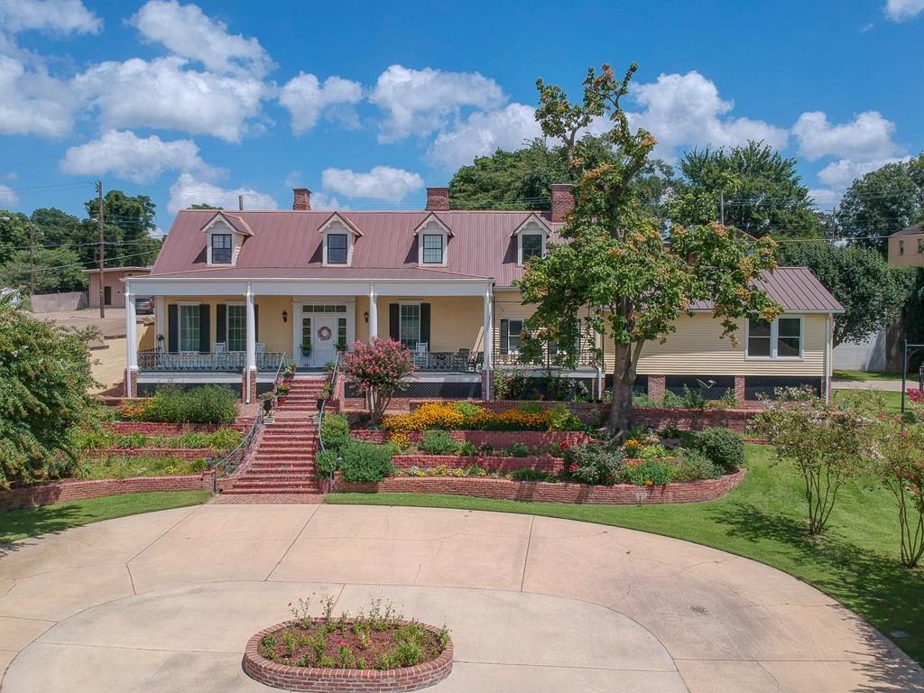 Vicksburg, Mississippi, 39180, United States, 4 Bedrooms Bedrooms, ,4 BathroomsBathrooms,Residential,For Sale,1778903