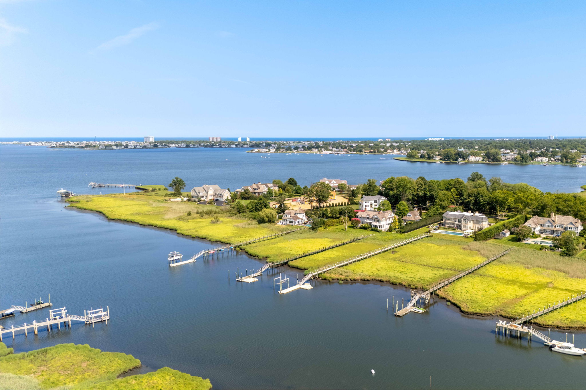  Experience the pinnacle of waterfront living. - 物件實景
