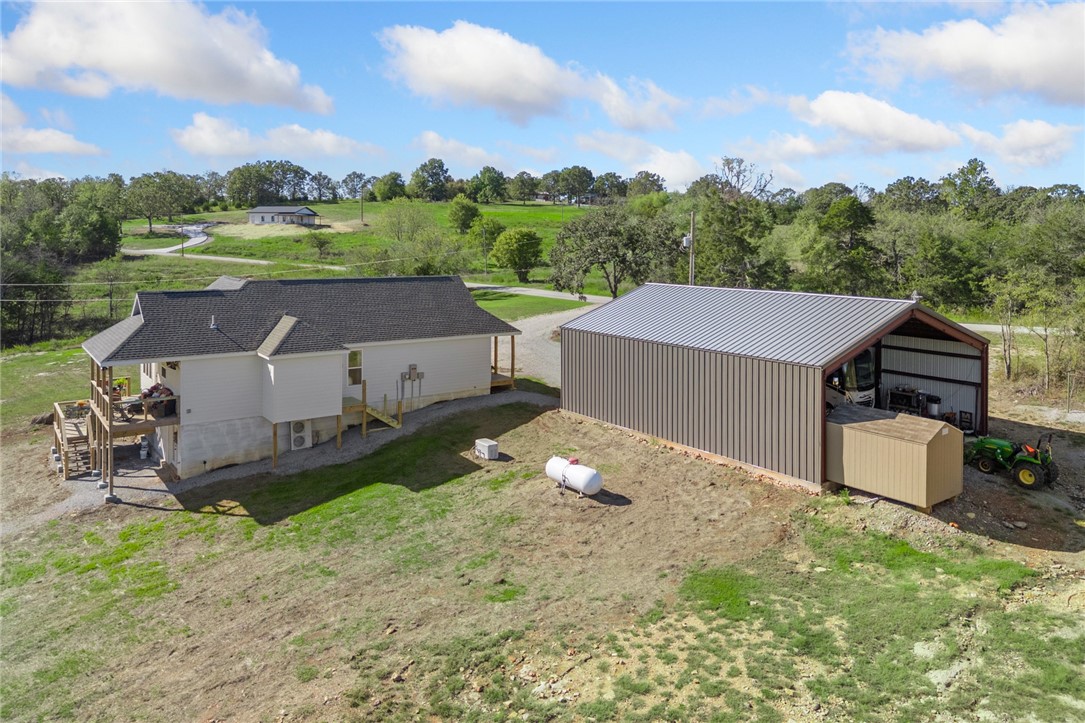 Yellville, Arkansas, 72687, United States, 2 Bedrooms Bedrooms, ,3 BathroomsBathrooms,Residential,For Sale,1970032