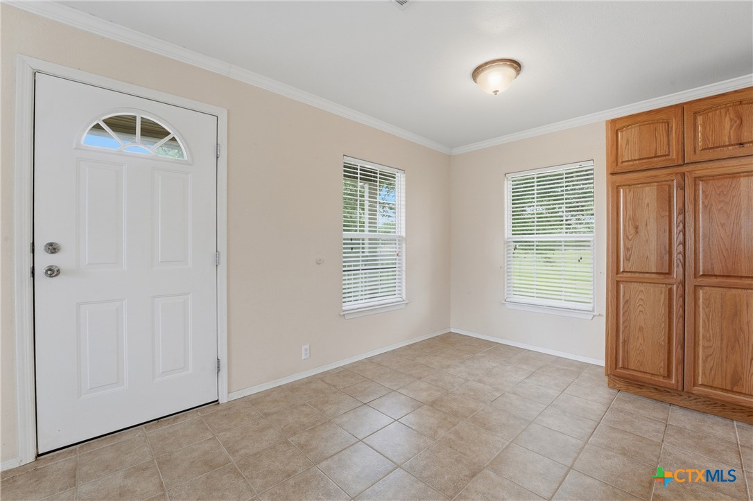 Seguin, Texas, 78155, United States, 5 Bedrooms Bedrooms, ,3 BathroomsBathrooms,Residential,For Sale,2049422