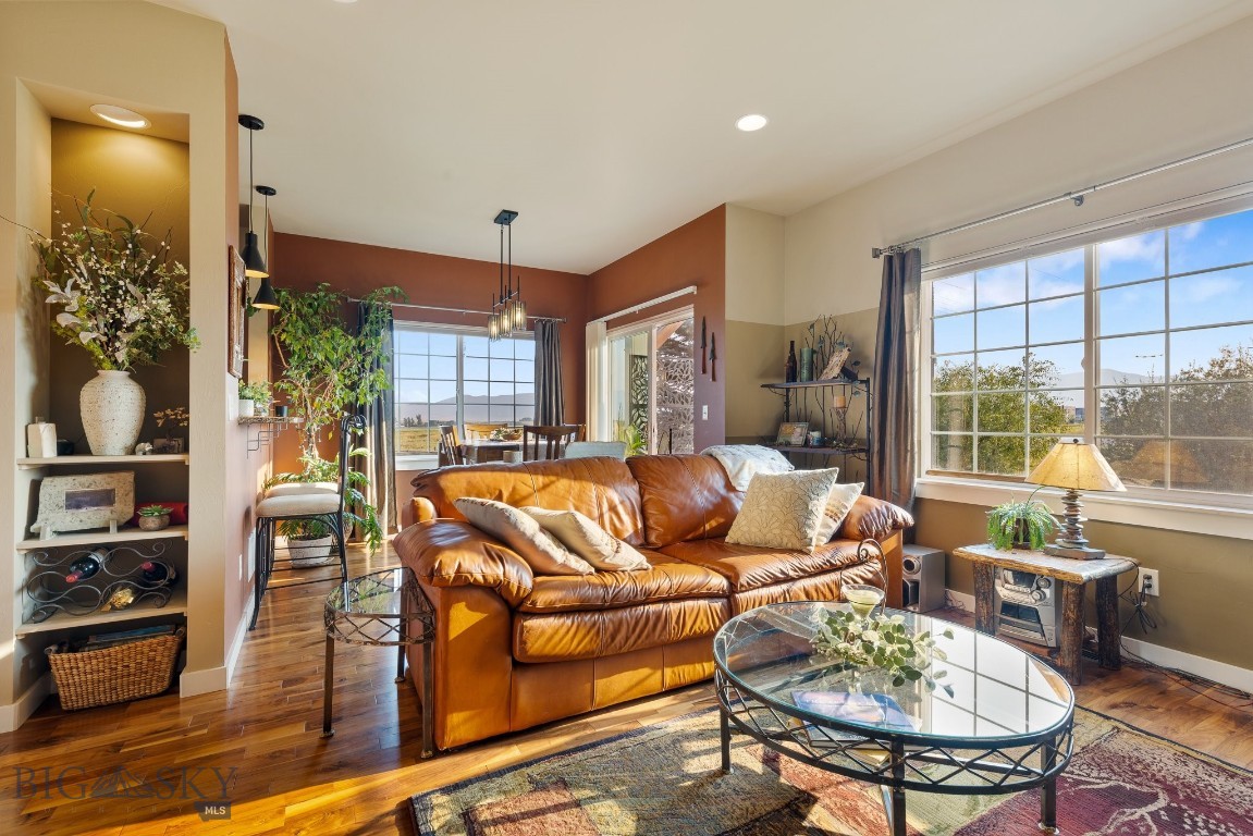 Bozeman, Montana, 59718, United States, 3 Bedrooms Bedrooms, ,3 BathroomsBathrooms,Residential,For Sale,1939094