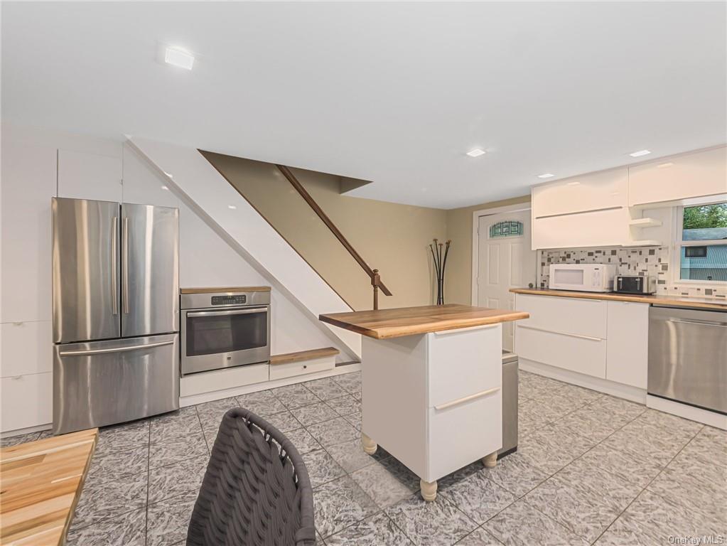 Glen Spey, New York, 12737, United States, 3 Bedrooms Bedrooms, ,3 BathroomsBathrooms,Residential,For Sale,1944942