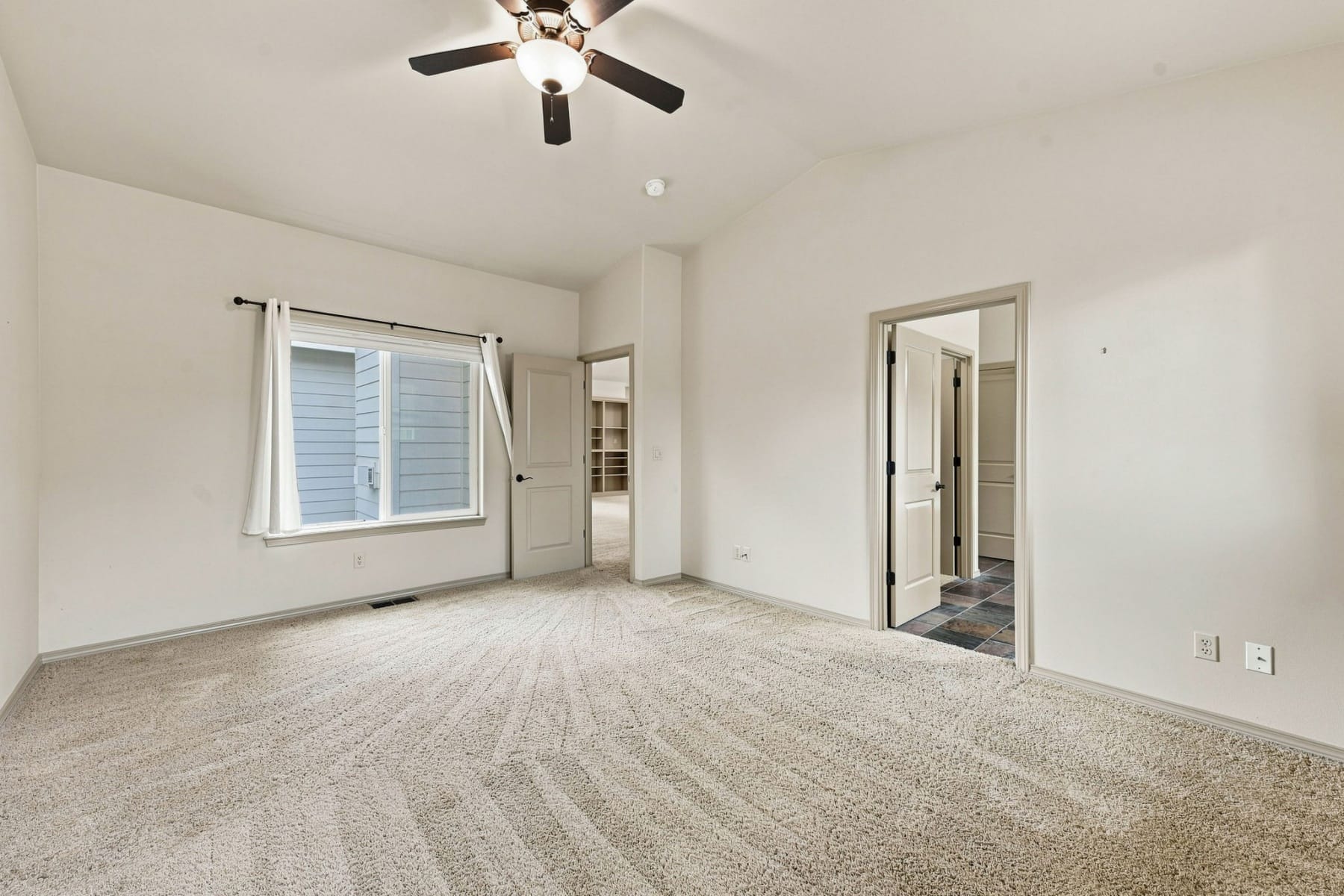 2234 SE Pilatus Lane Bend, OR 97702 - 物件實景