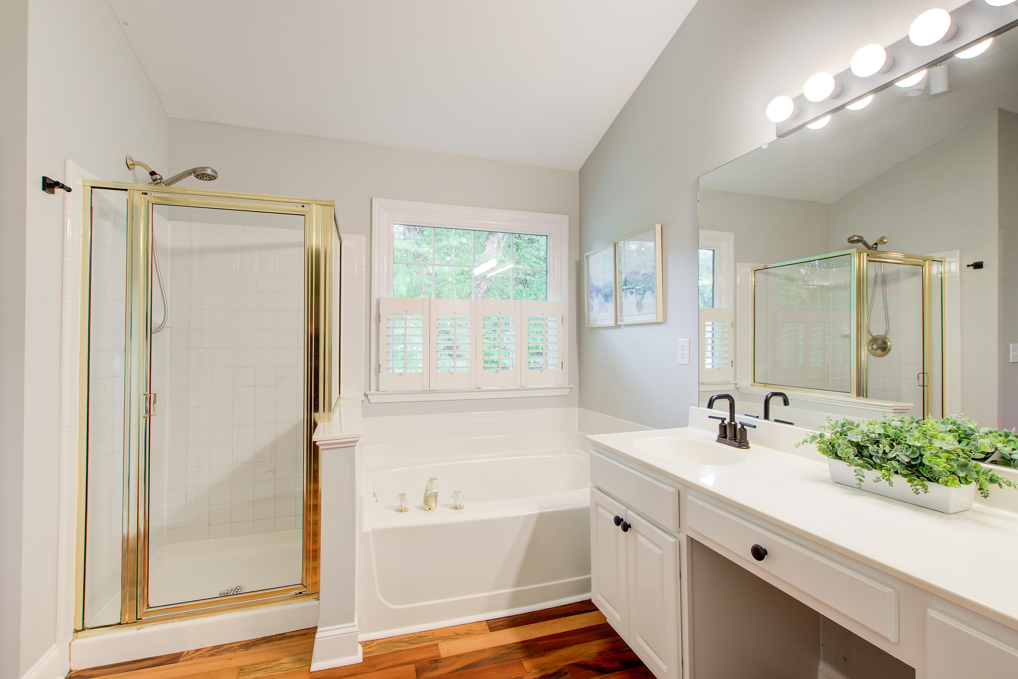  Lovingly Maintained Home Near Downtown Alpharetta - 物件實景