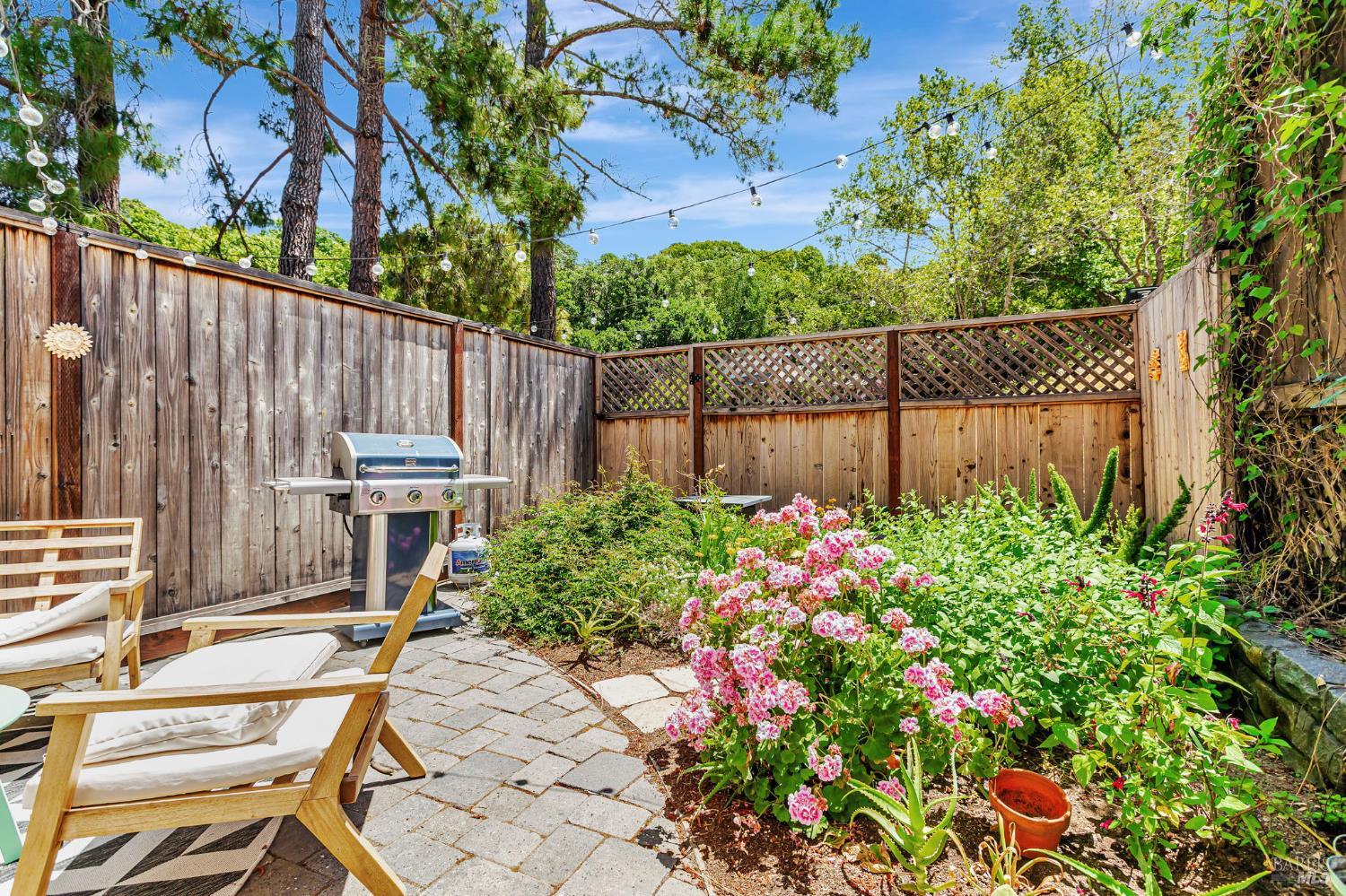 Novato, California, 94947, United States, 2 Bedrooms Bedrooms, ,2 BathroomsBathrooms,Residential,For Sale,1839090