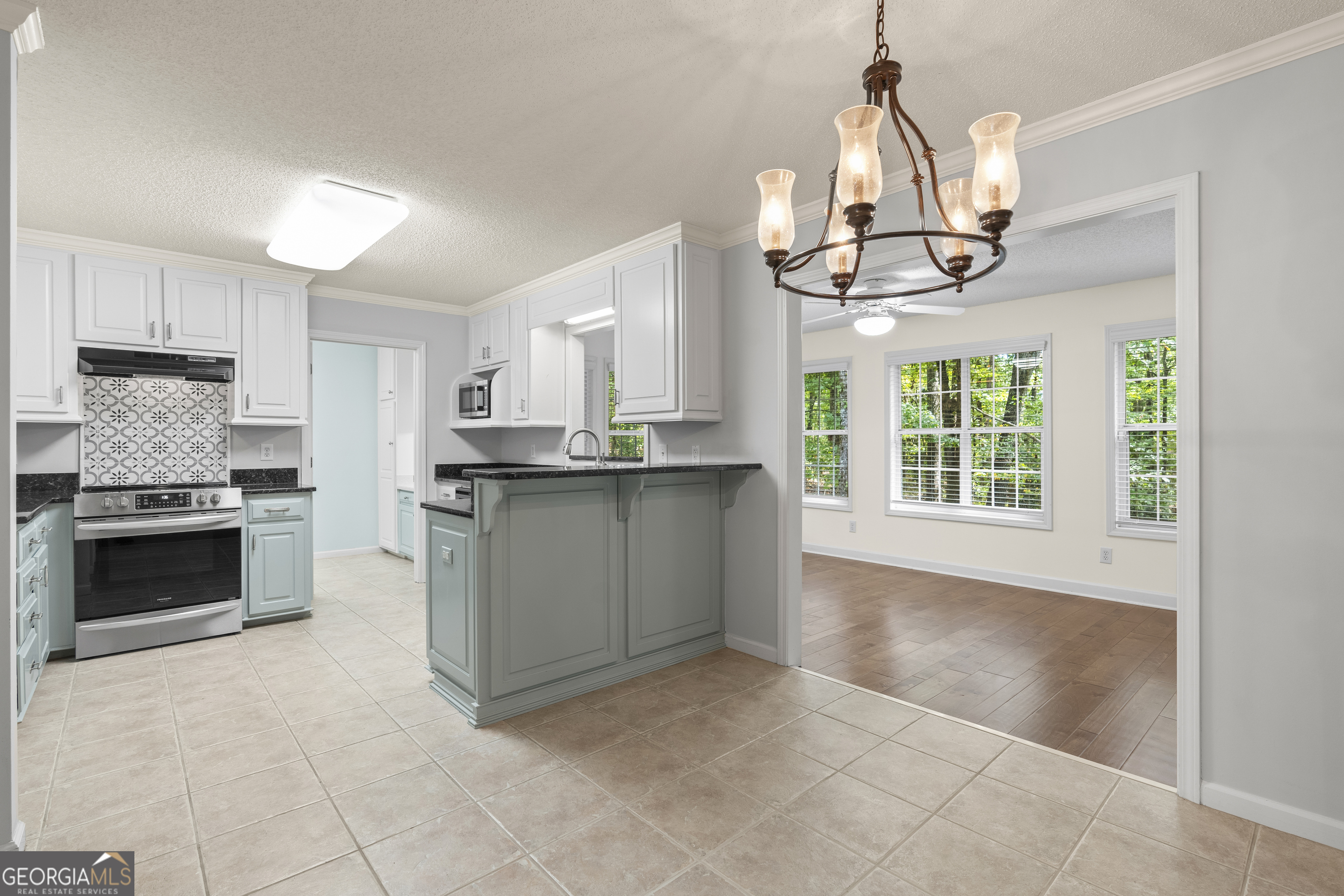 Sharpsburg, Georgia, 30277, United States, 3 Bedrooms Bedrooms, ,3 BathroomsBathrooms,Residential,For Sale,1955891