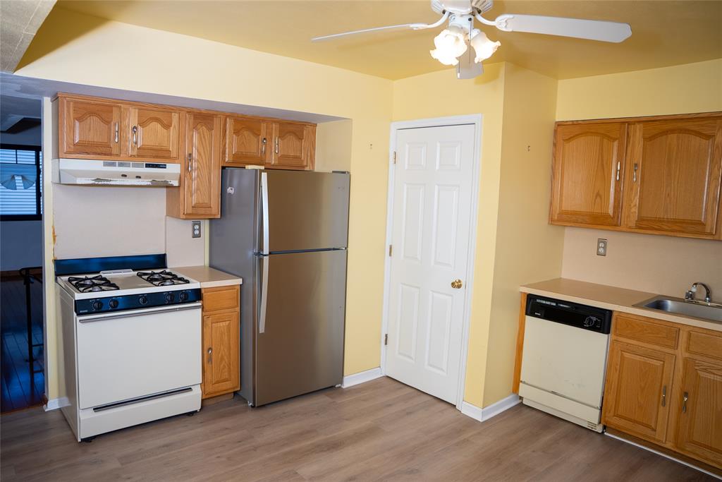Staten Island, New York, 10303, United States, 3 Bedrooms Bedrooms, ,2 BathroomsBathrooms,Residential,For Sale,1878753