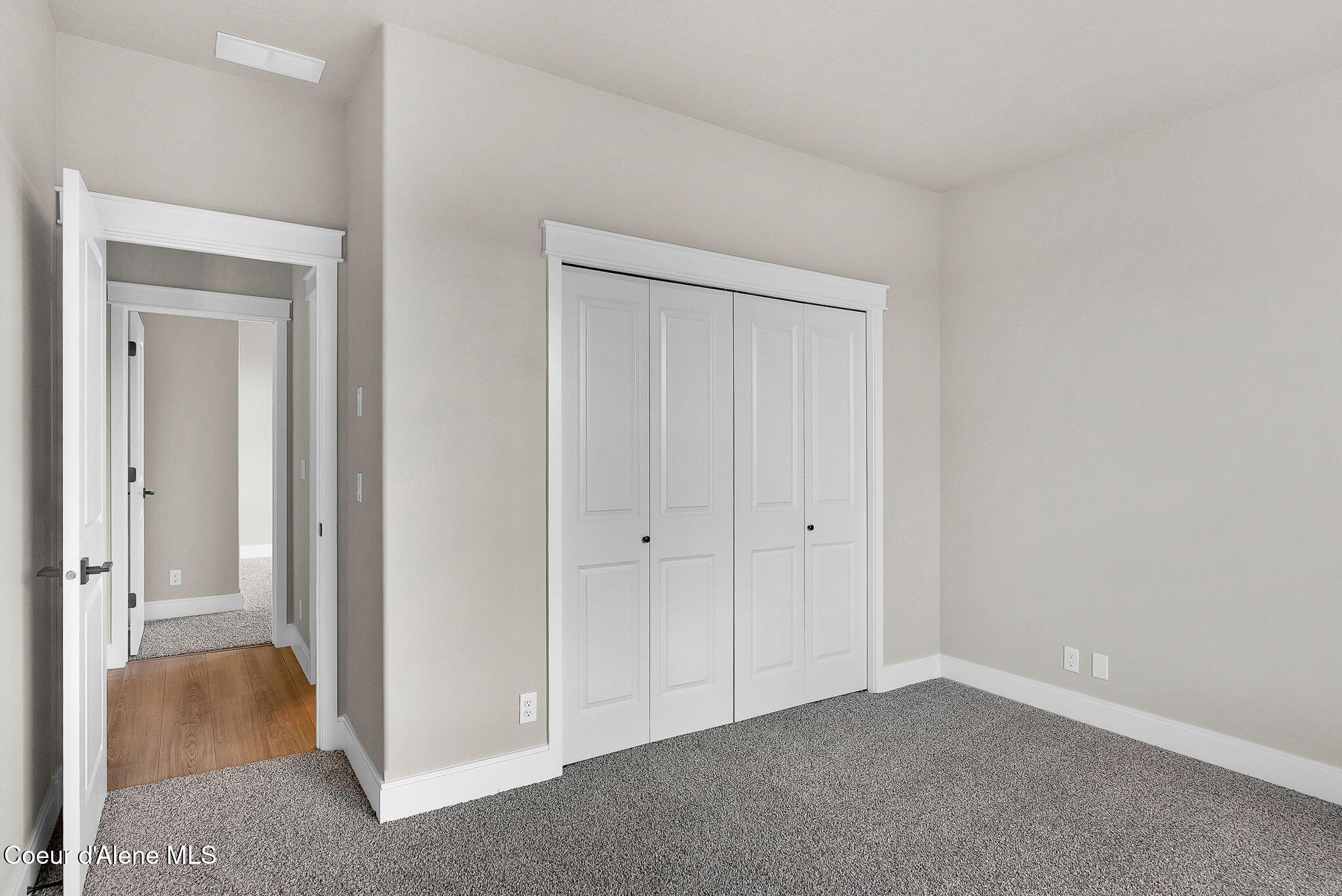 Rathdrum, Idaho, 83858, United States, 5 Bedrooms Bedrooms, ,1 BathroomBathrooms,Residential,For Sale,1989030