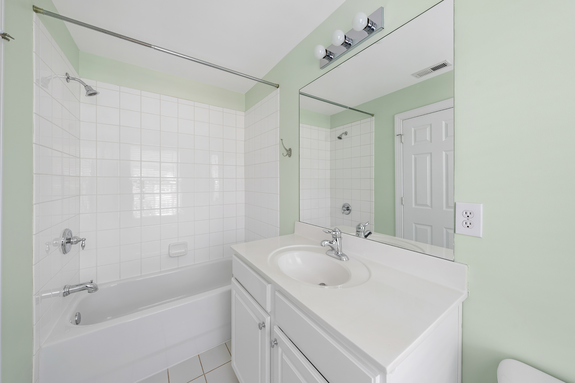 Thoughtfully Updated Brownstone in Brookhaven - 物件實景