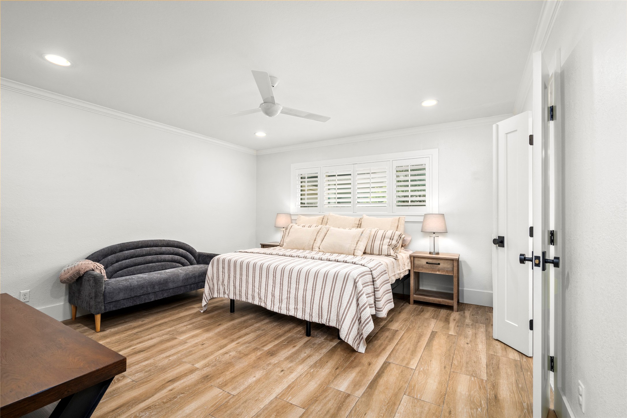 9018 Mullins Drive - 物件實景