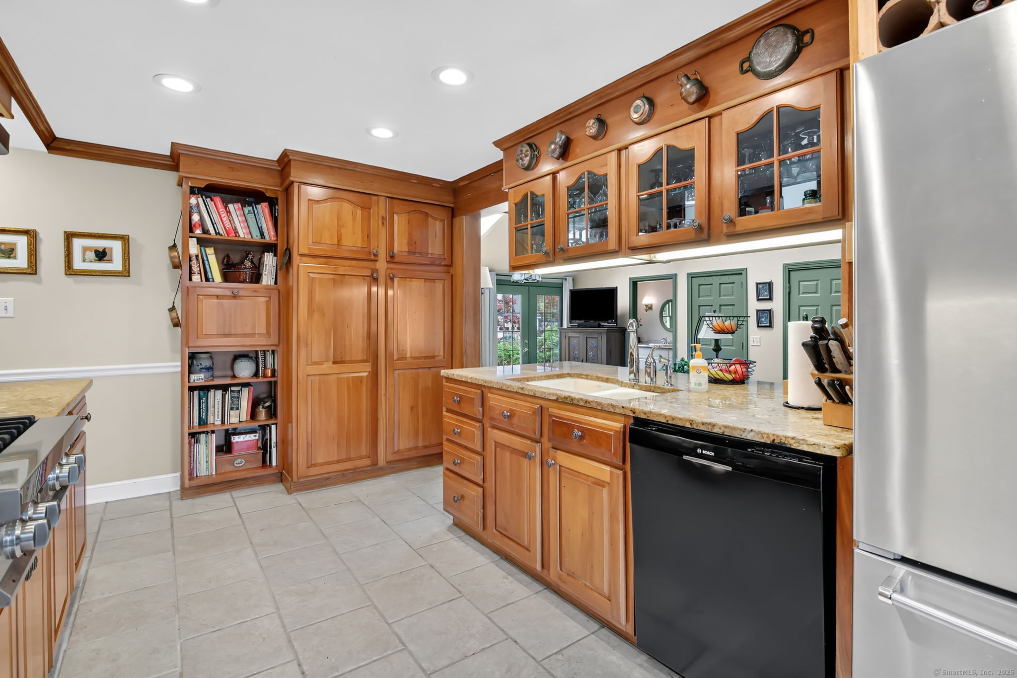 Glastonbury, Connecticut, 06033, United States, 4 Bedrooms Bedrooms, ,3 BathroomsBathrooms,Residential,For Sale,1988167