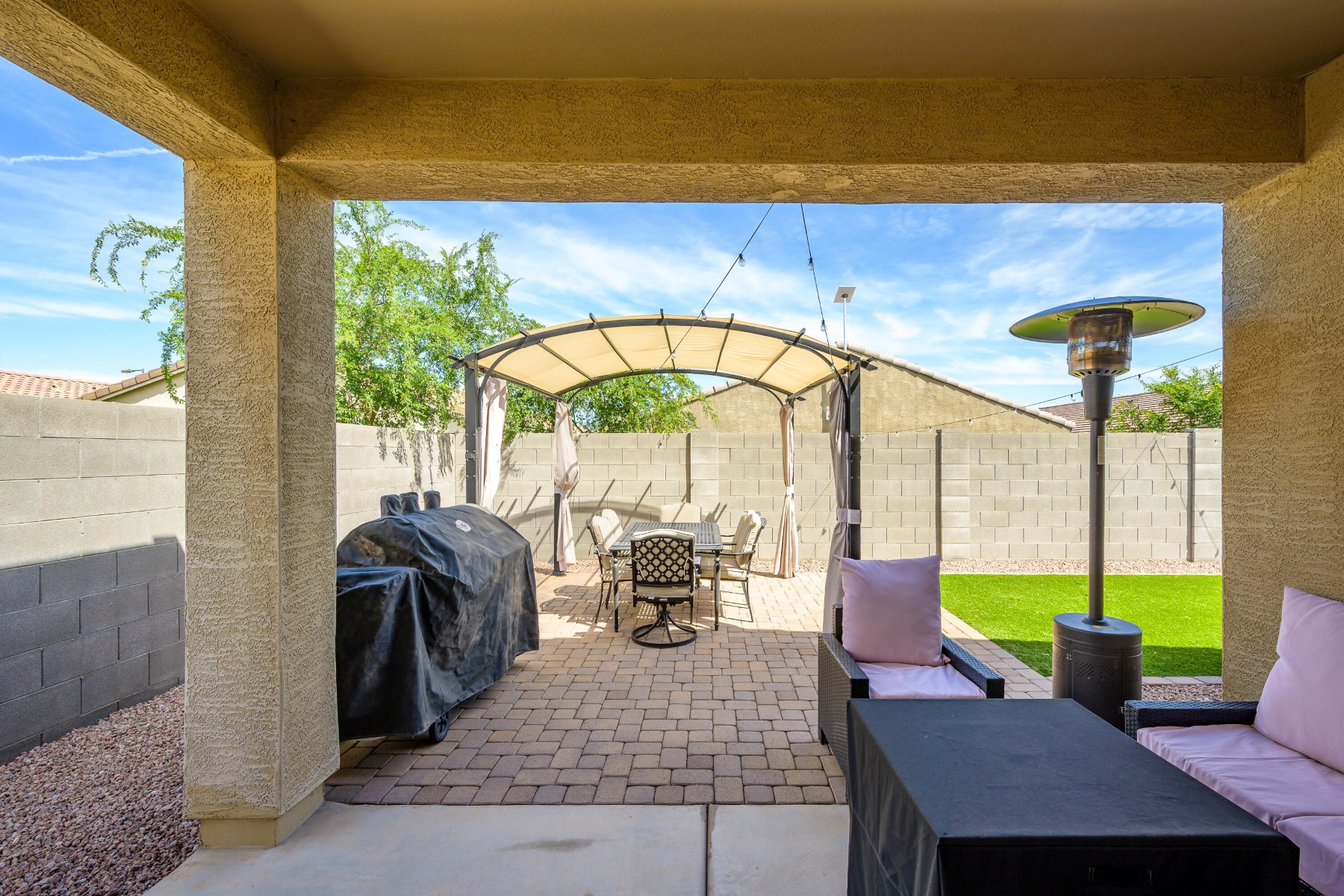  4240 W Coneflower Lane  San Tan Valley, AZ - 物件實景