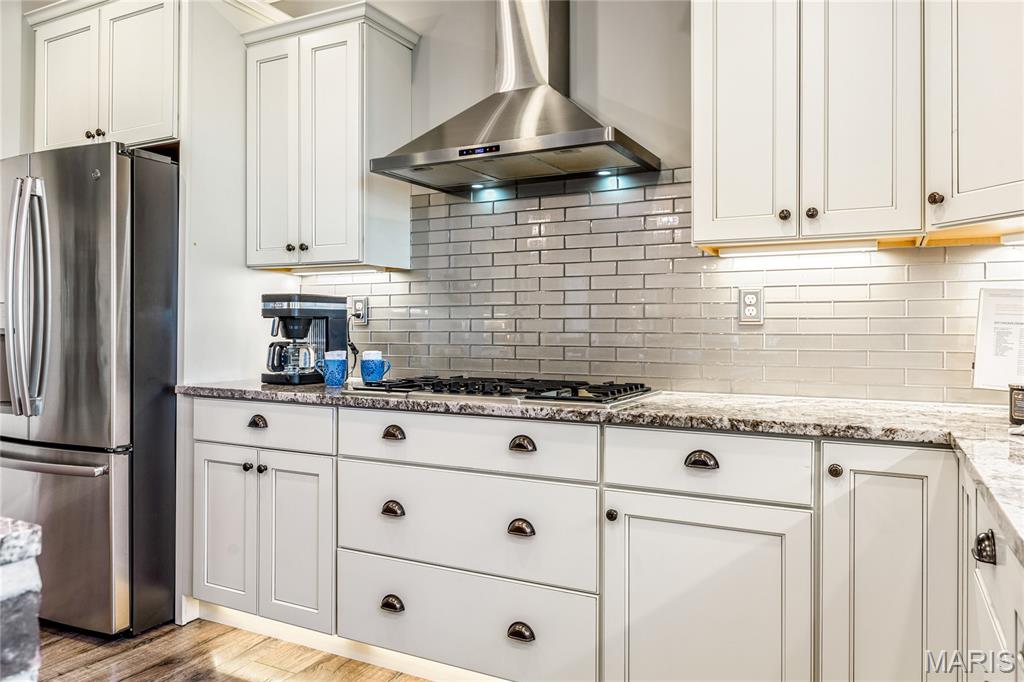 Lake St Louis, Missouri, 63367, United States, 4 Bedrooms Bedrooms, ,4 BathroomsBathrooms,Residential,For Sale,1987646