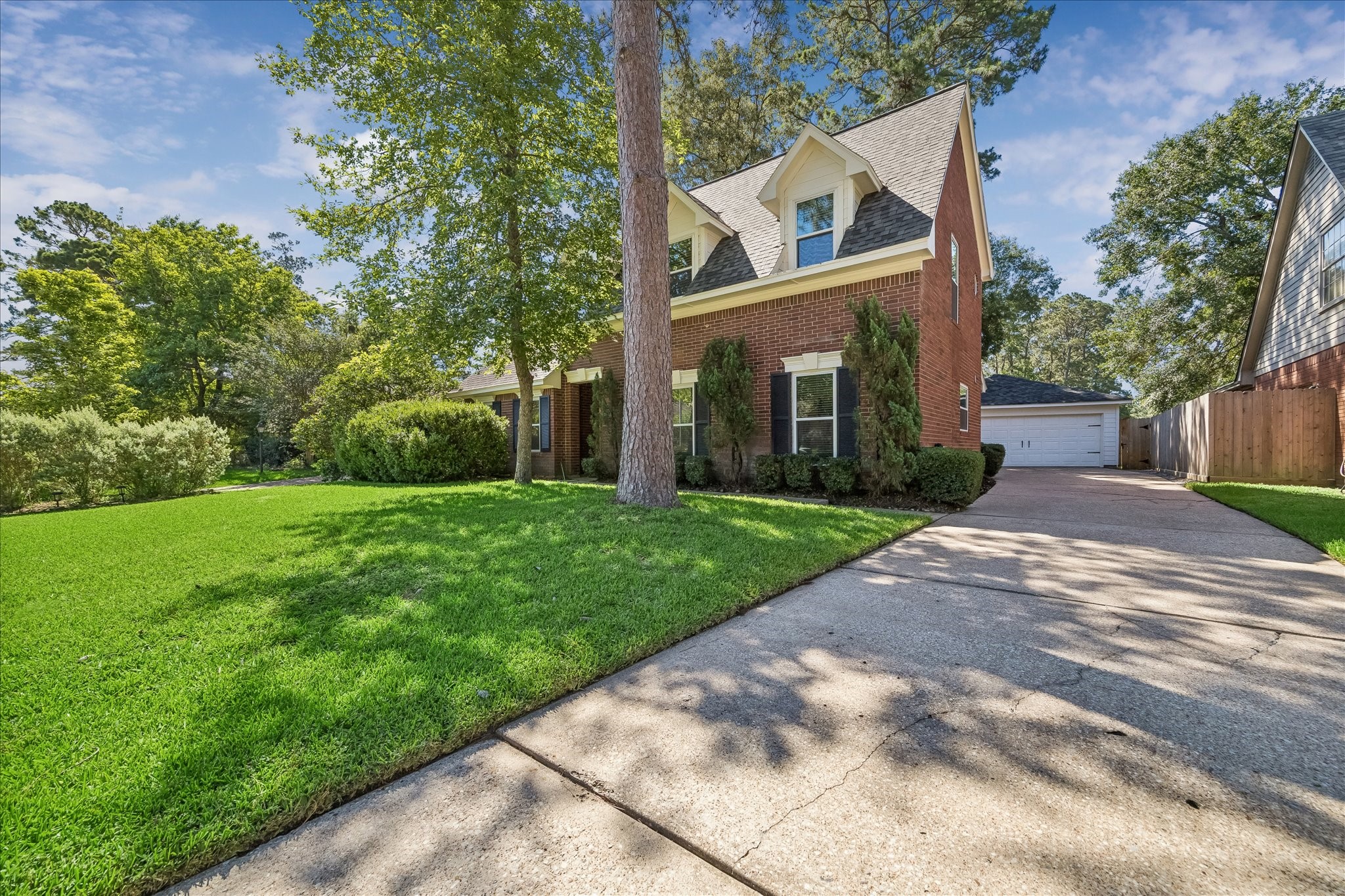  5127 Shady Maple Drive - 物件實景