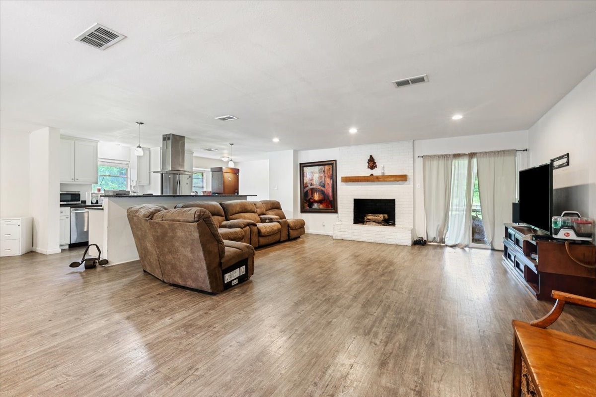 Southlake, Texas, 76092, United States, 3 Bedrooms Bedrooms, ,2 BathroomsBathrooms,Residential,For Sale,1795273