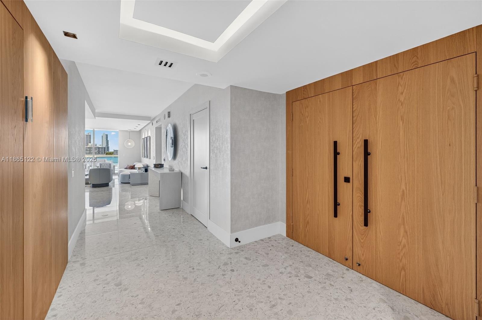 Aventura, Florida, 33160, United States, 3 Bedrooms Bedrooms, ,4 BathroomsBathrooms,Residential,For Sale,1942054