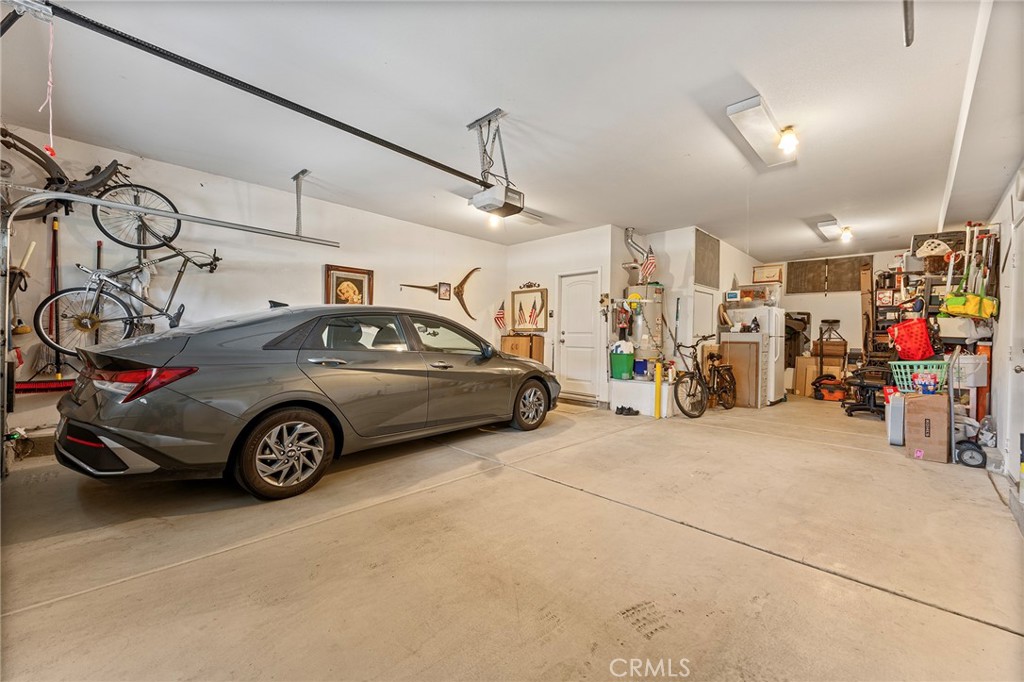 Eastvale, California, 92880, United States, 5 Bedrooms Bedrooms, ,3 BathroomsBathrooms,Residential,For Sale,1930903