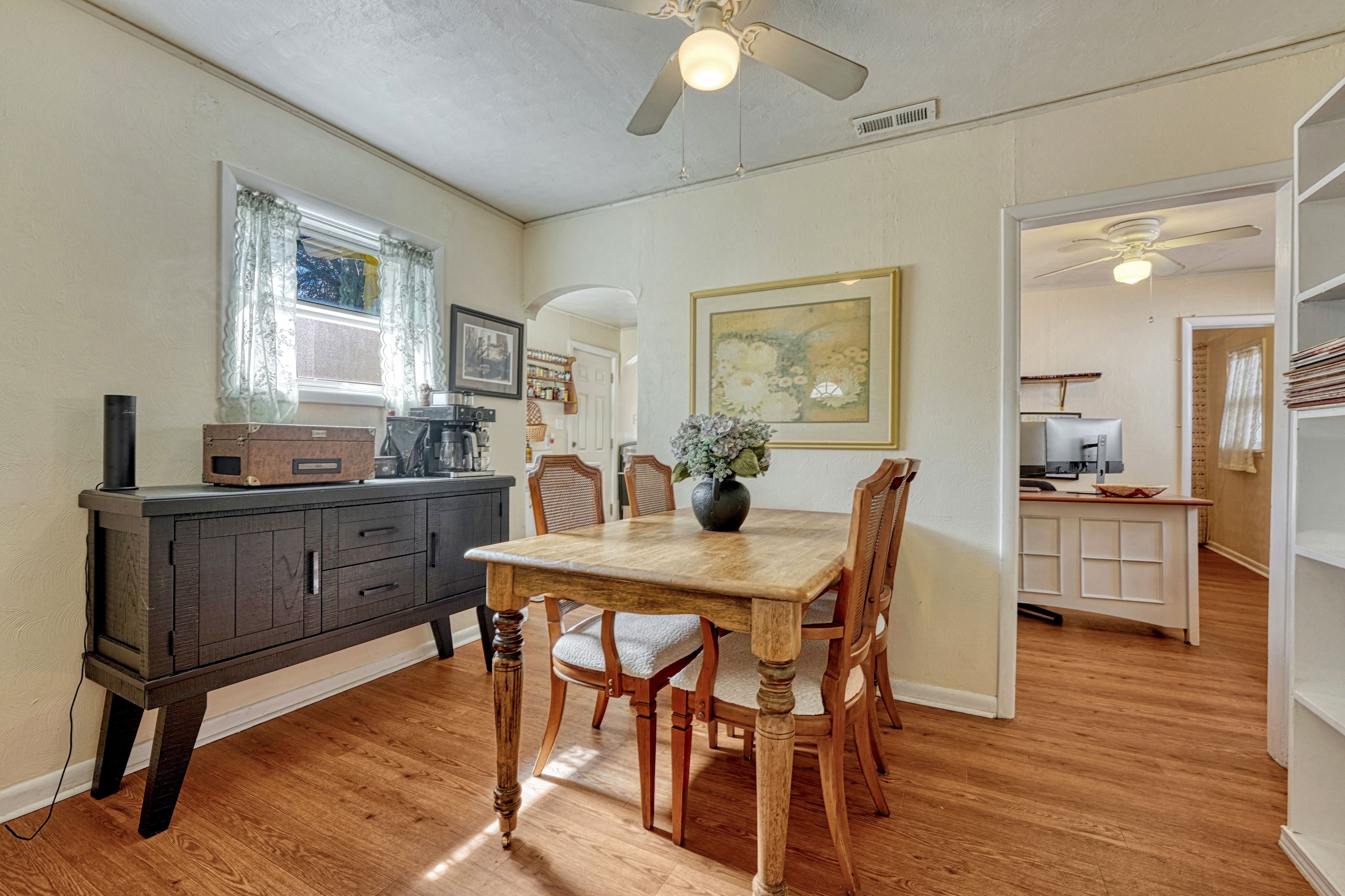  Ideally Located Ranch in the Heart of Colorado Springs’ Sought-After Westside - 物件實景