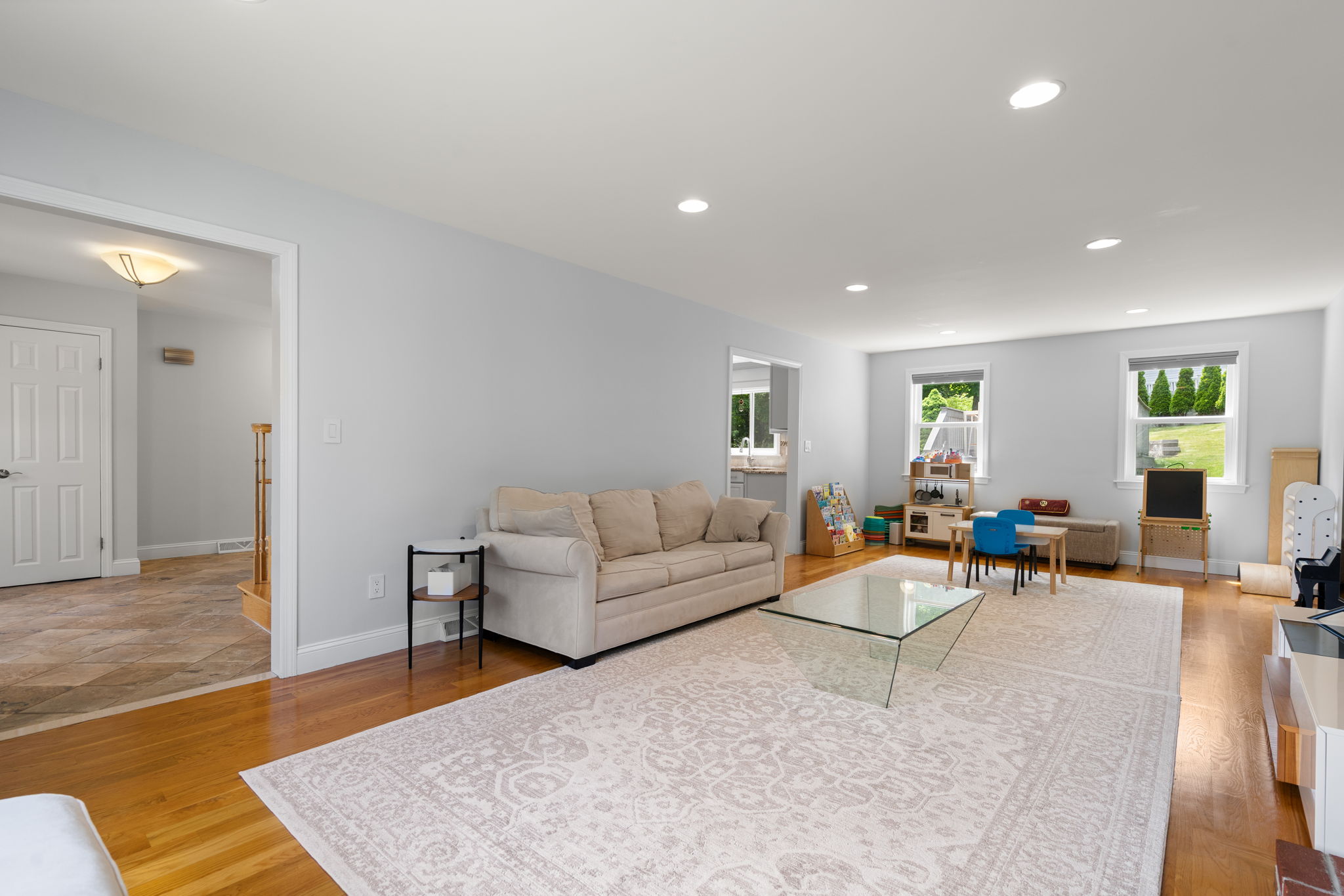 5 Patrick Circle, Stoneham, MA, 02180 - 物件實景