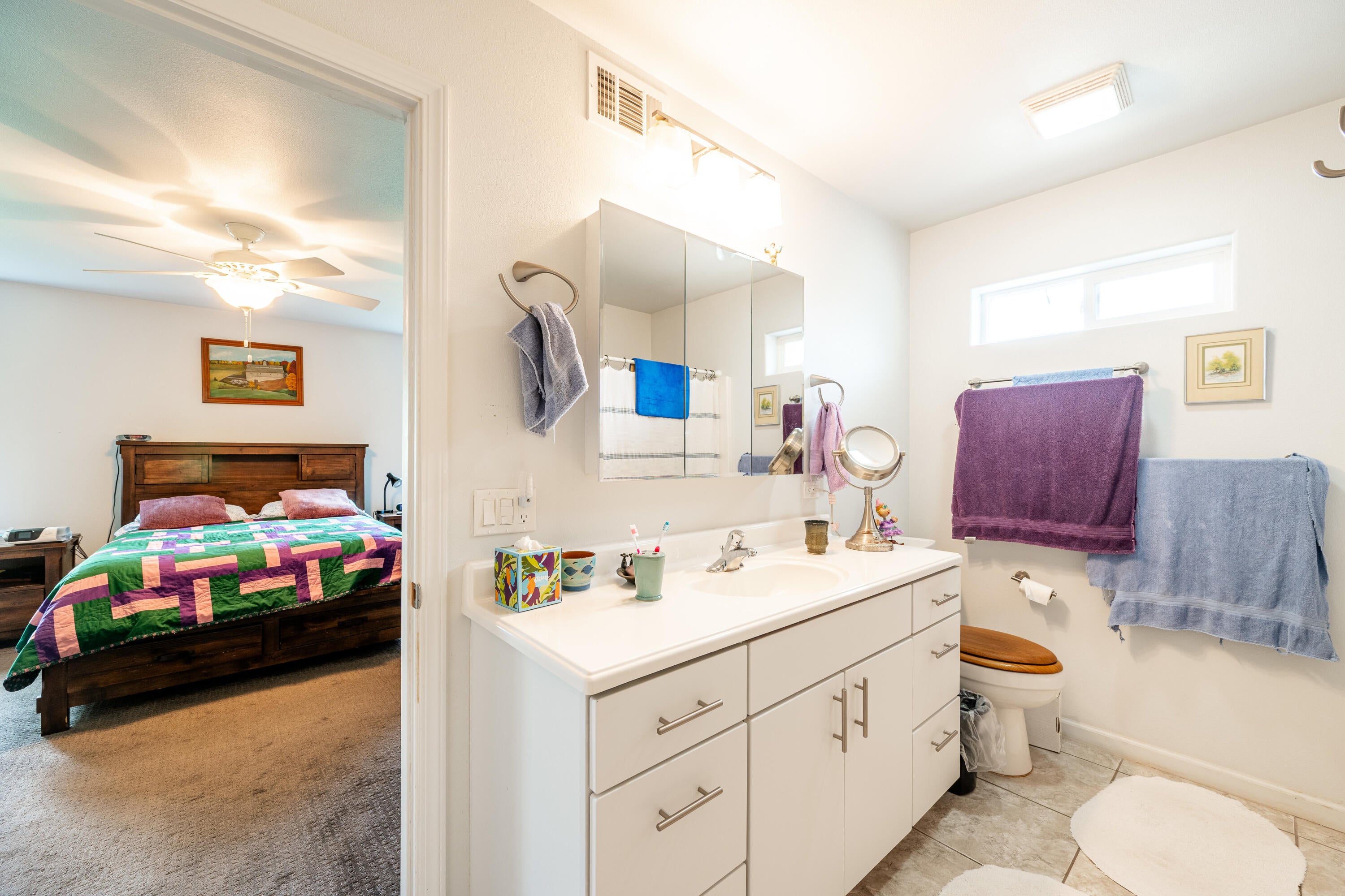 Dayton, Wyoming, 82836, United States, 3 Bedrooms Bedrooms, ,4 BathroomsBathrooms,Residential,For Sale,2015288