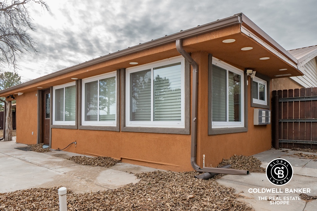 Garden City, Kansas, 67846, United States, 4 Bedrooms Bedrooms, ,Residential,For Sale,2003039