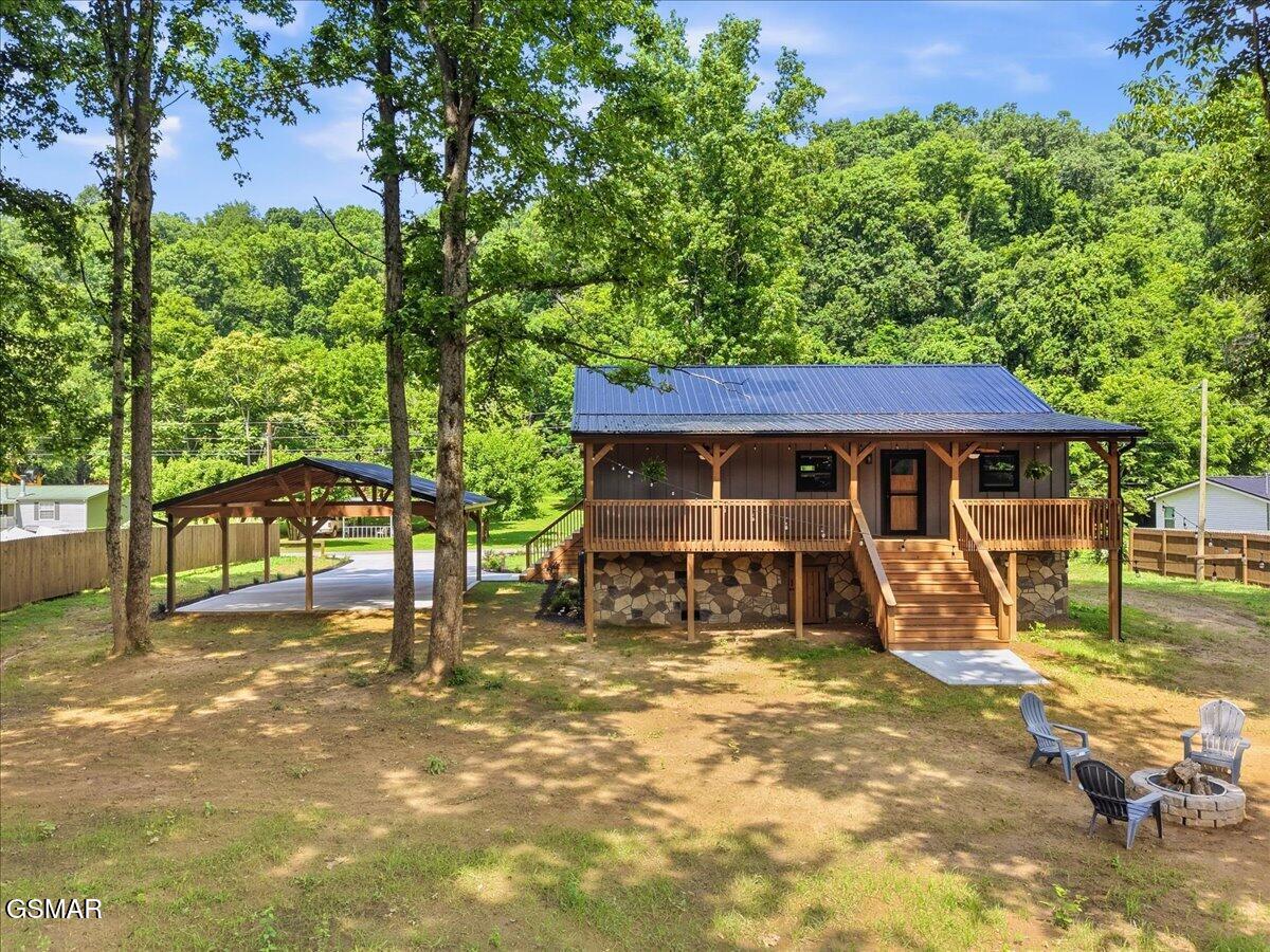 Newport, Tennessee, 37821, United States, 2 Bedrooms Bedrooms, ,2 BathroomsBathrooms,Residential,For Sale,2031504