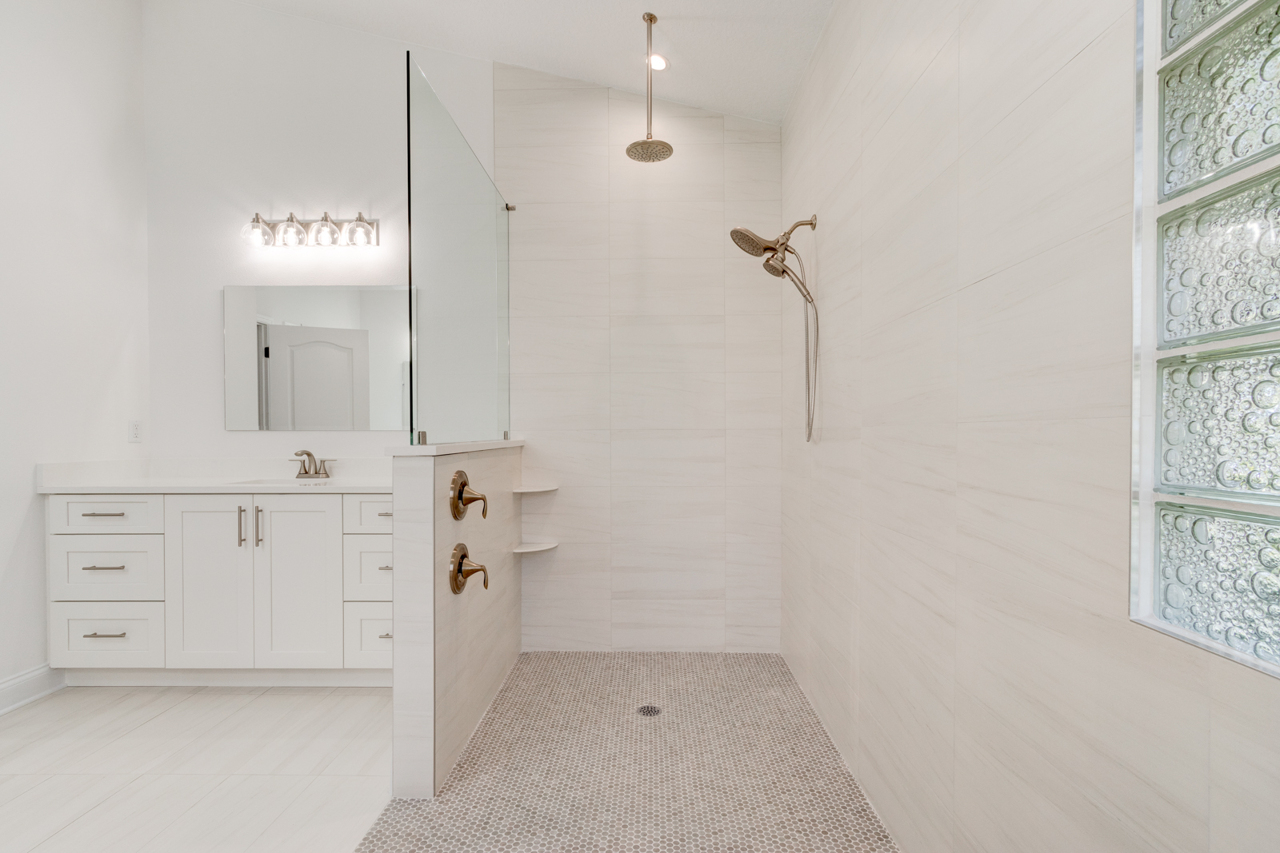 Port Orange, Florida, 32128, United States, 5 Bedrooms Bedrooms, ,3 BathroomsBathrooms,Residential,For Sale,1976466