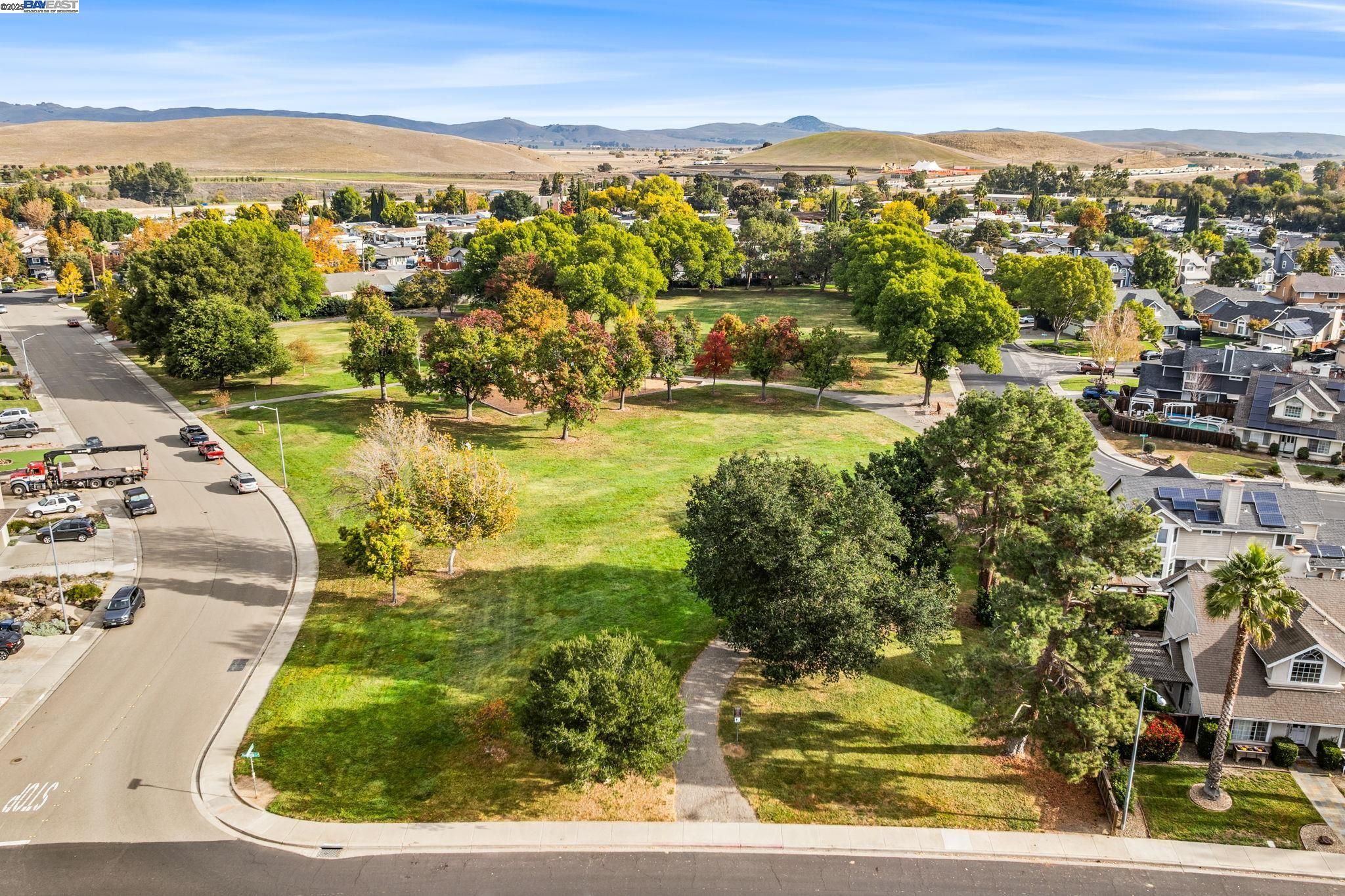 Livermore, California, 94551, United States, 3 Bedrooms Bedrooms, ,2 BathroomsBathrooms,Residential,For Sale,1991919