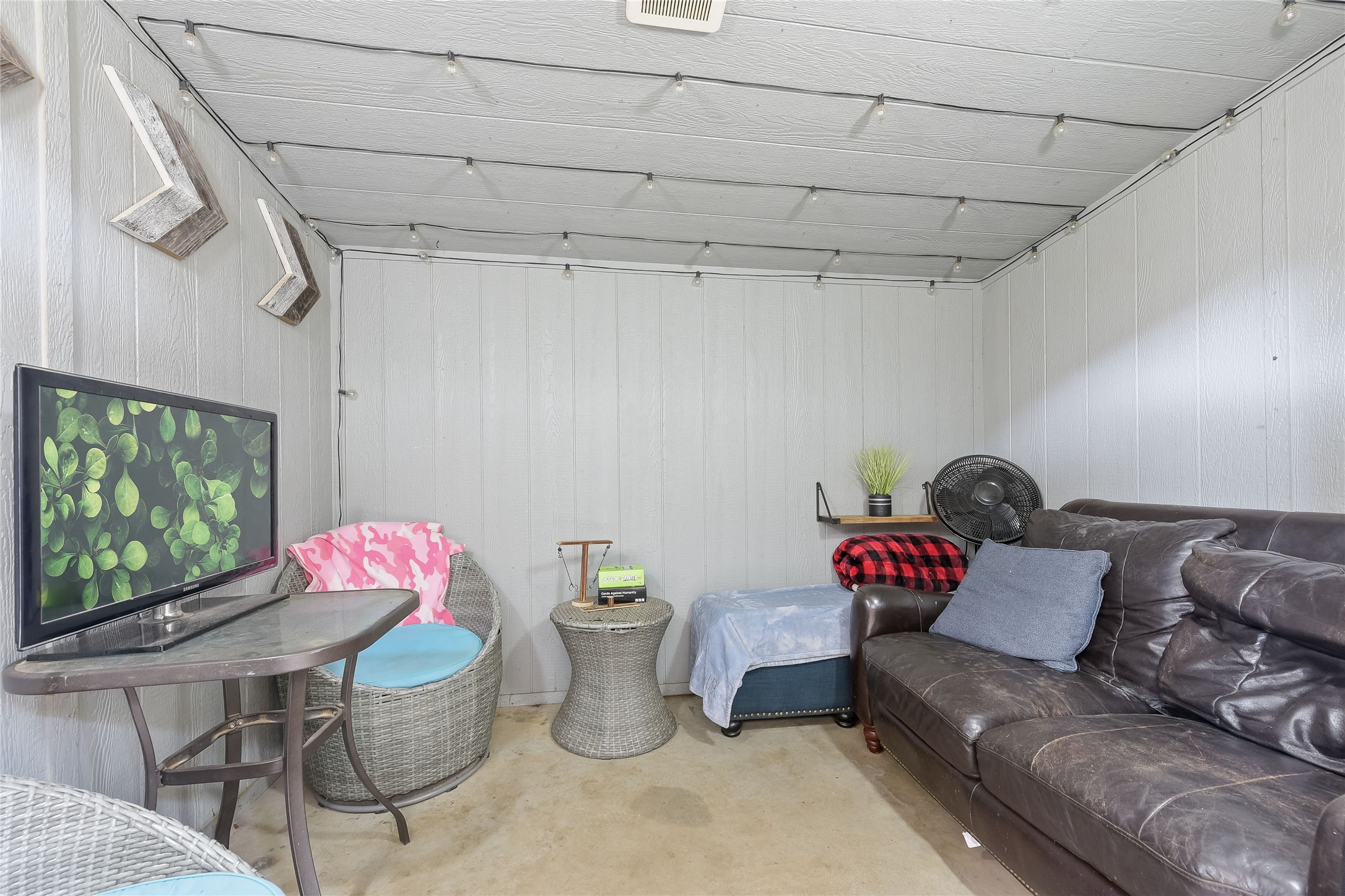 Burleson, Texas, 76028, United States, 4 Bedrooms Bedrooms, ,4 BathroomsBathrooms,Residential,For Sale,1874251