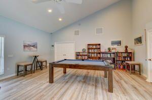 Hypoluxo, Florida, 33462, United States, 2 Bedrooms Bedrooms, ,2 BathroomsBathrooms,Residential,For Sale,1736314