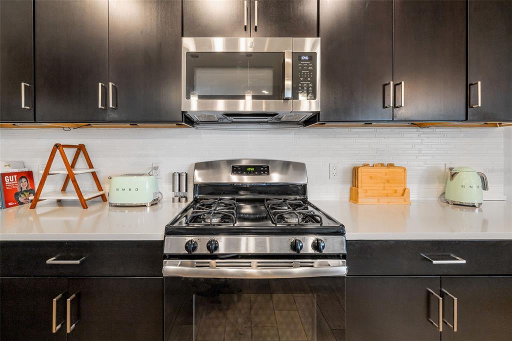 Bradenton, Florida, 34212, United States, 4 Bedrooms Bedrooms, ,3 BathroomsBathrooms,Residential,For Sale,1866766
