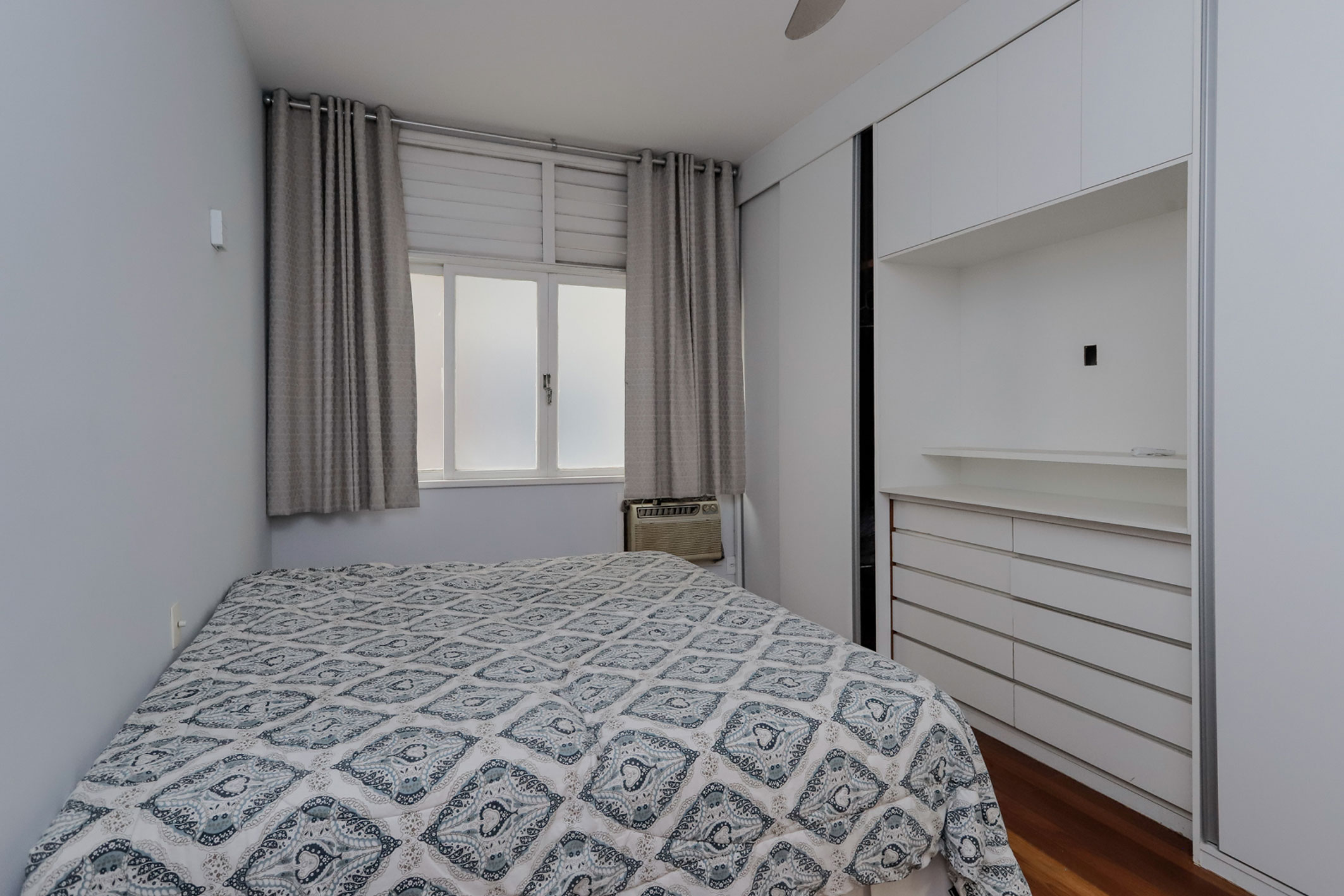  Renovated apartment one block from the beach in Copacabana - 物件實景