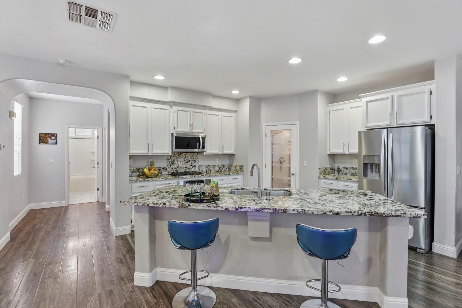 Rancho Cordova, California, 95670, United States, 3 Bedrooms Bedrooms, ,3 BathroomsBathrooms,Residential,For Sale,1991437