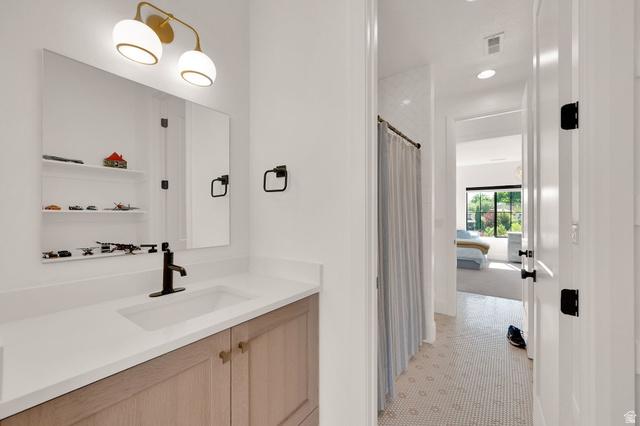 Draper, Utah, 84020, United States, 4 Bedrooms Bedrooms, ,4 BathroomsBathrooms,Residential,For Sale,2010415