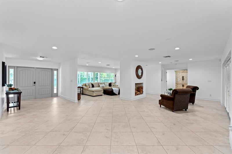 Parkland, Florida, 33067, United States, 5 Bedrooms Bedrooms, ,4 BathroomsBathrooms,Residential,For Sale,1990344