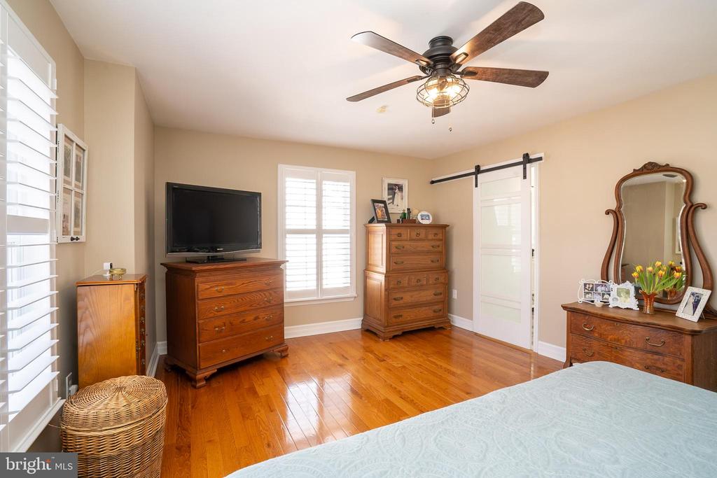 Monmouth Junction, New Jersey, 08852, United States, 4 Bedrooms Bedrooms, ,3 BathroomsBathrooms,Residential,For Sale,1869569