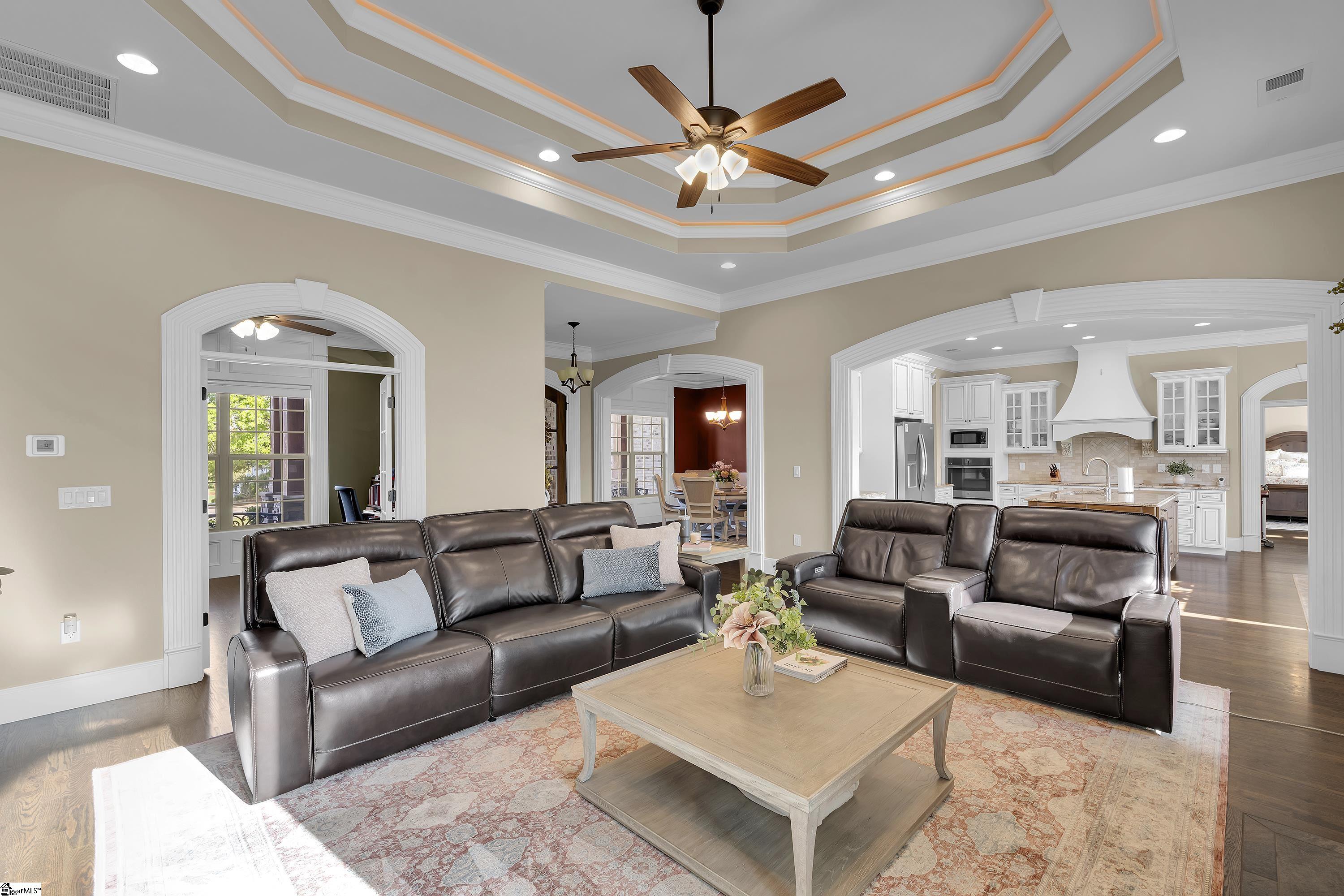 Campobello, South Carolina, 29322, United States, 4 Bedrooms Bedrooms, ,5 BathroomsBathrooms,Residential,For Sale,1827518